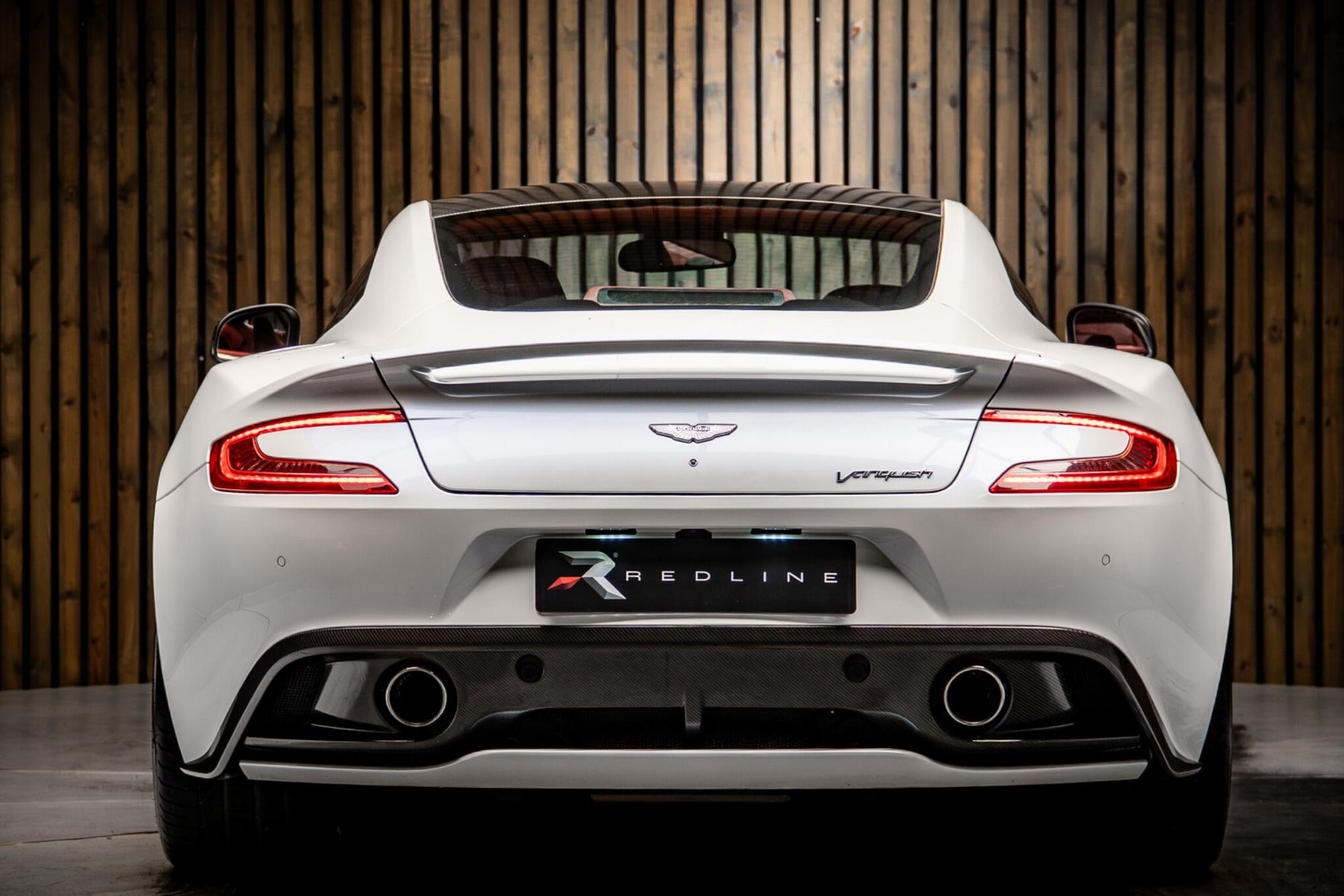 ASTON MARTIN VANQUISH COUPE V12 2+0 2dr Touchtronic Auto for sale UK - Slide 6