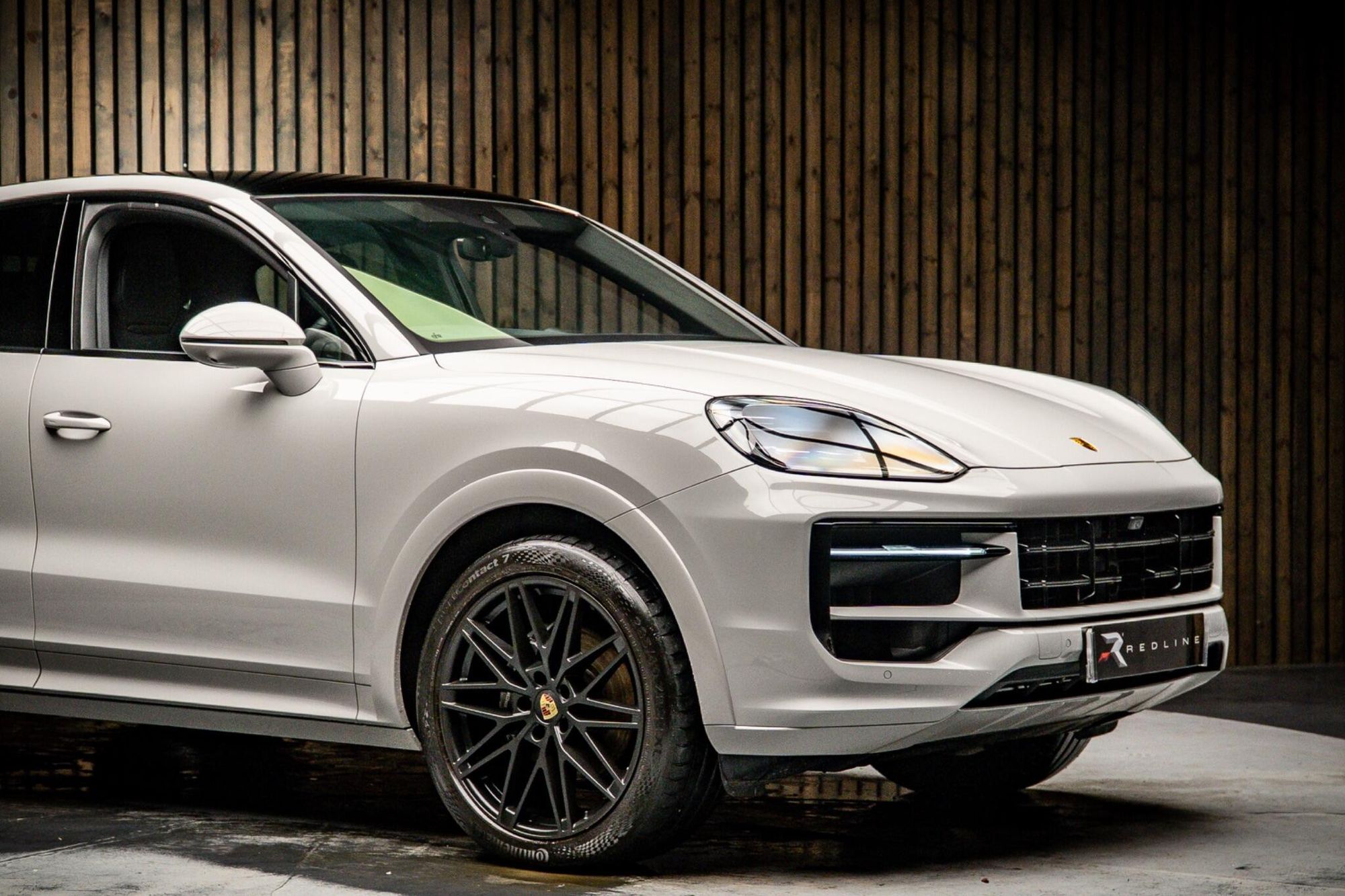 Porsche Cayenne Coupe 3.0 V6 Black Edition 353 Tiptronic S 5 Door Auto for sale UK - Slide 10