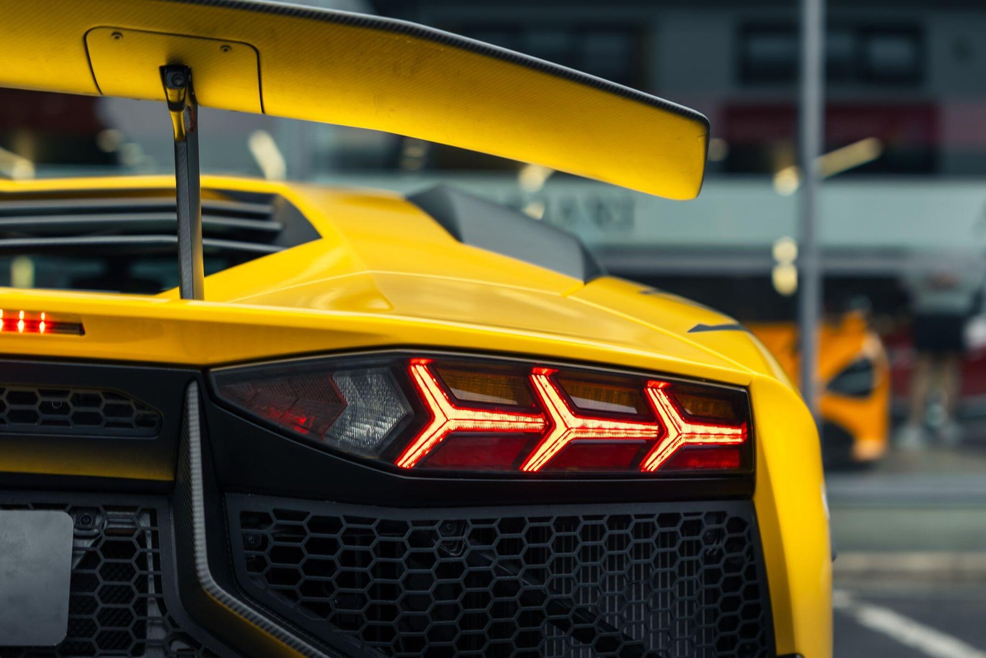 LAMBORGHINI AVENTADOR COUPE LP 750-4 Superveloce 2dr ISR for sale UK - Slide 10