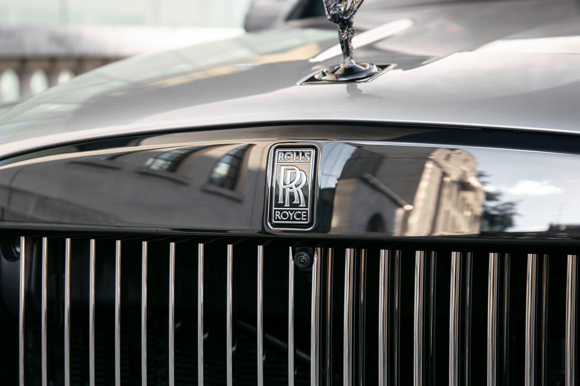ROLLS-ROYCE CULLINAN ESTATE Black Badge 5dr Auto for sale UK - Slide 4