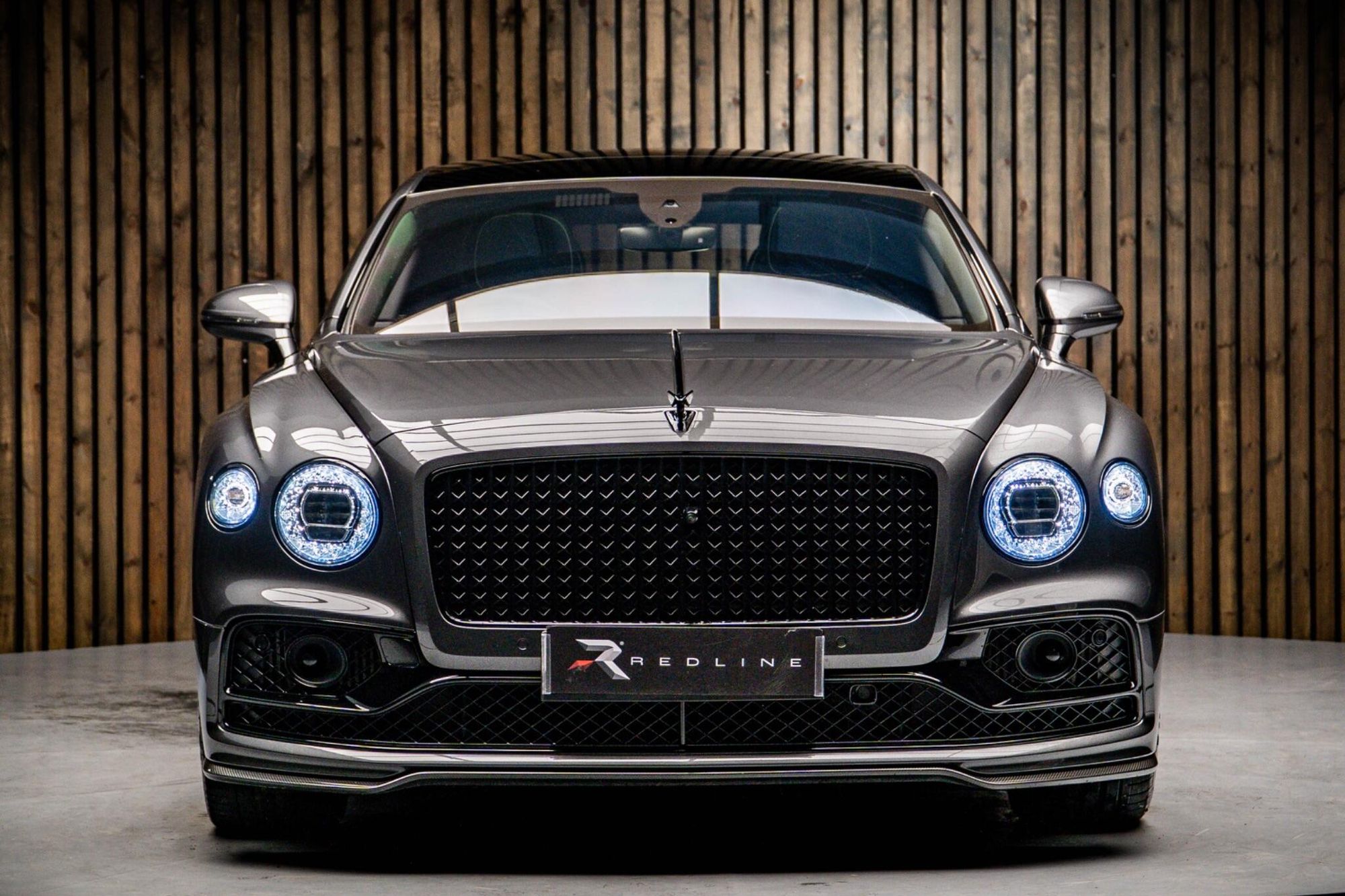 BENTLEY FLYING SPUR SALOON 4.0 V8 A 4dr Auto for sale UK - Slide 5