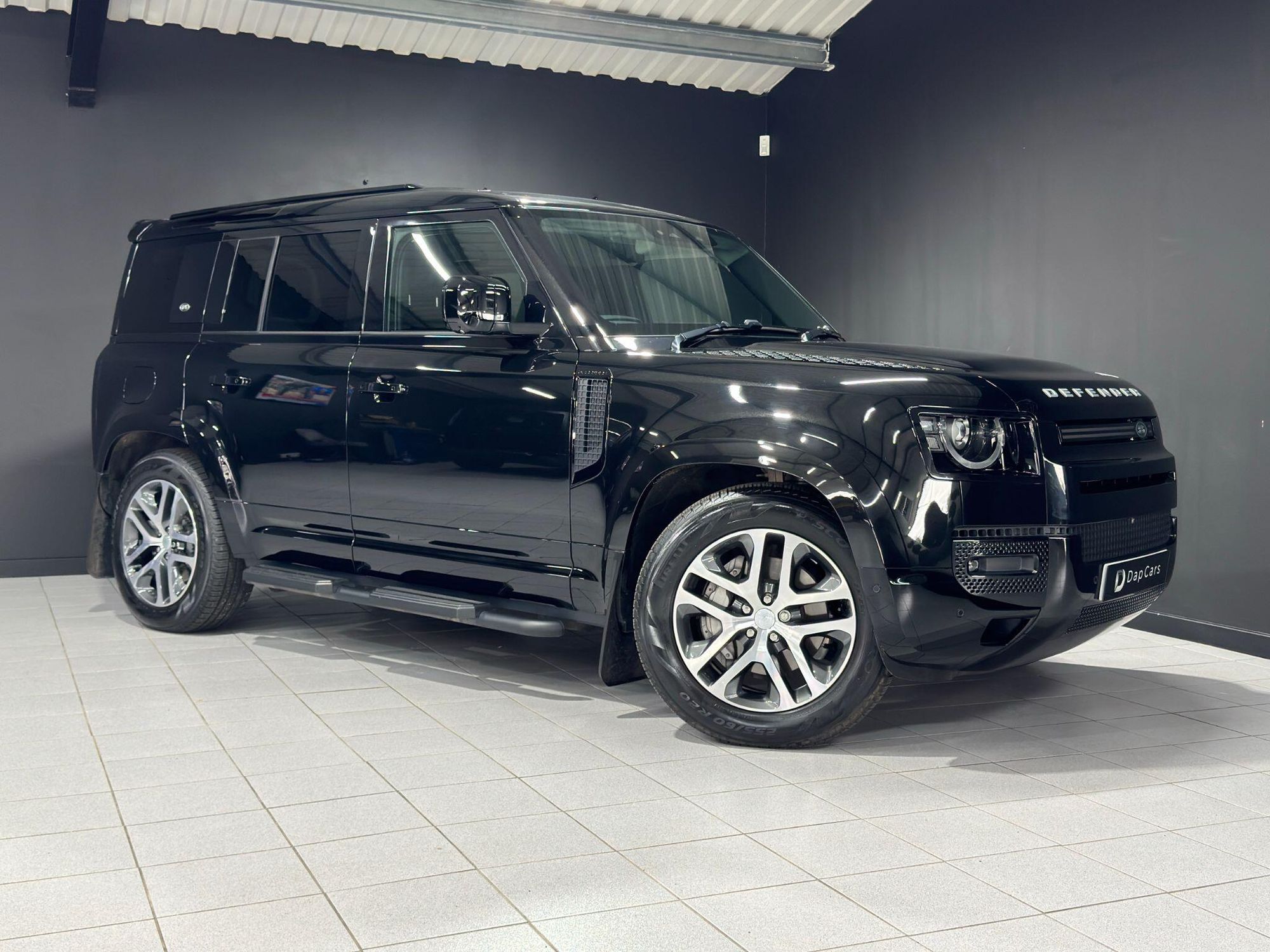 LAND ROVER DEFENDER ESTATE SPECIAL EDITIONS 2.0 P400e XS Edition 110 5dr Auto for sale UK - Slide 6