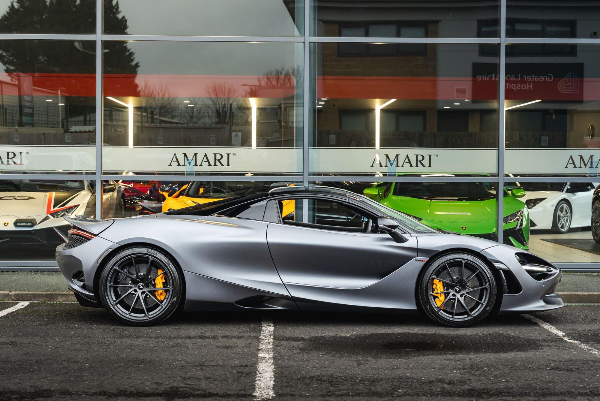 MCLAREN 750 S SPIDER V8 2dr SSG Auto for sale UK - Slide 3