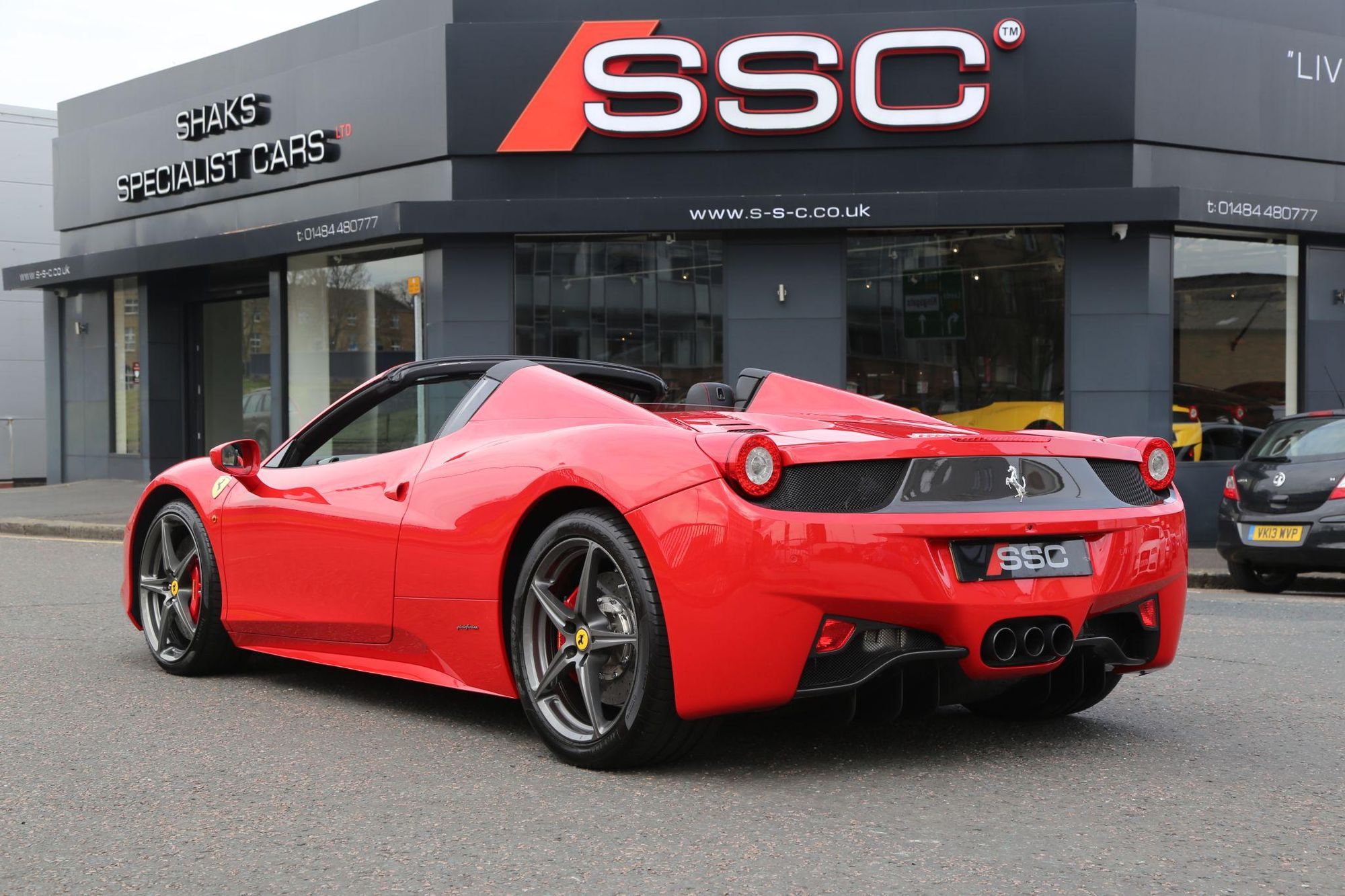 FERRARI 458 CONVERTIBLE Spider 2dr Auto for sale UK - Slide 2