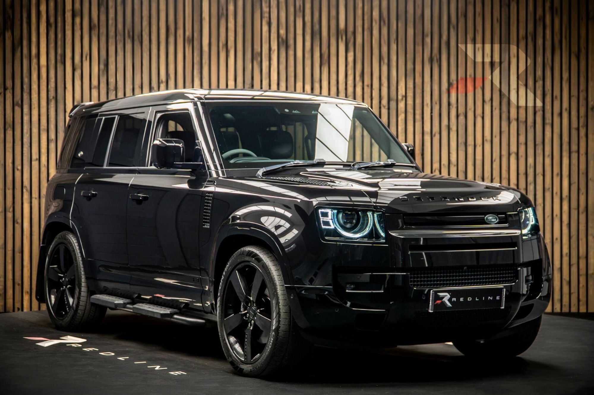 LAND ROVER DEFENDER ESTATE 5.0 P525 V8 110 5dr Auto for sale UK