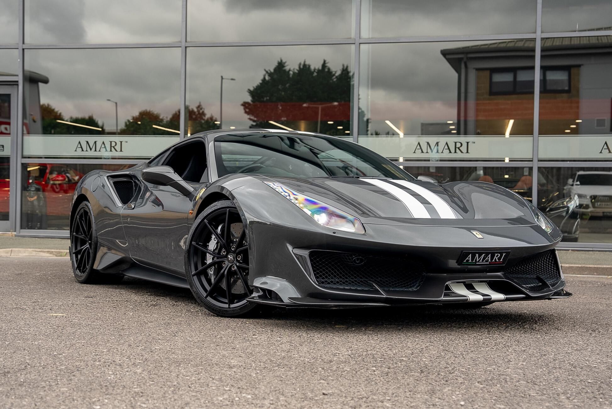 FERRARI 488 PISTA COUPE 2dr Auto for sale UK - Slide 10