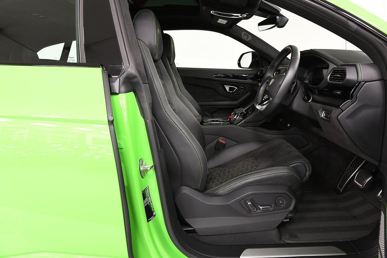 LAMBORGHINI URUS ESTATE 4.0T FSI V8 S 5dr Auto for sale UK - Slide 6