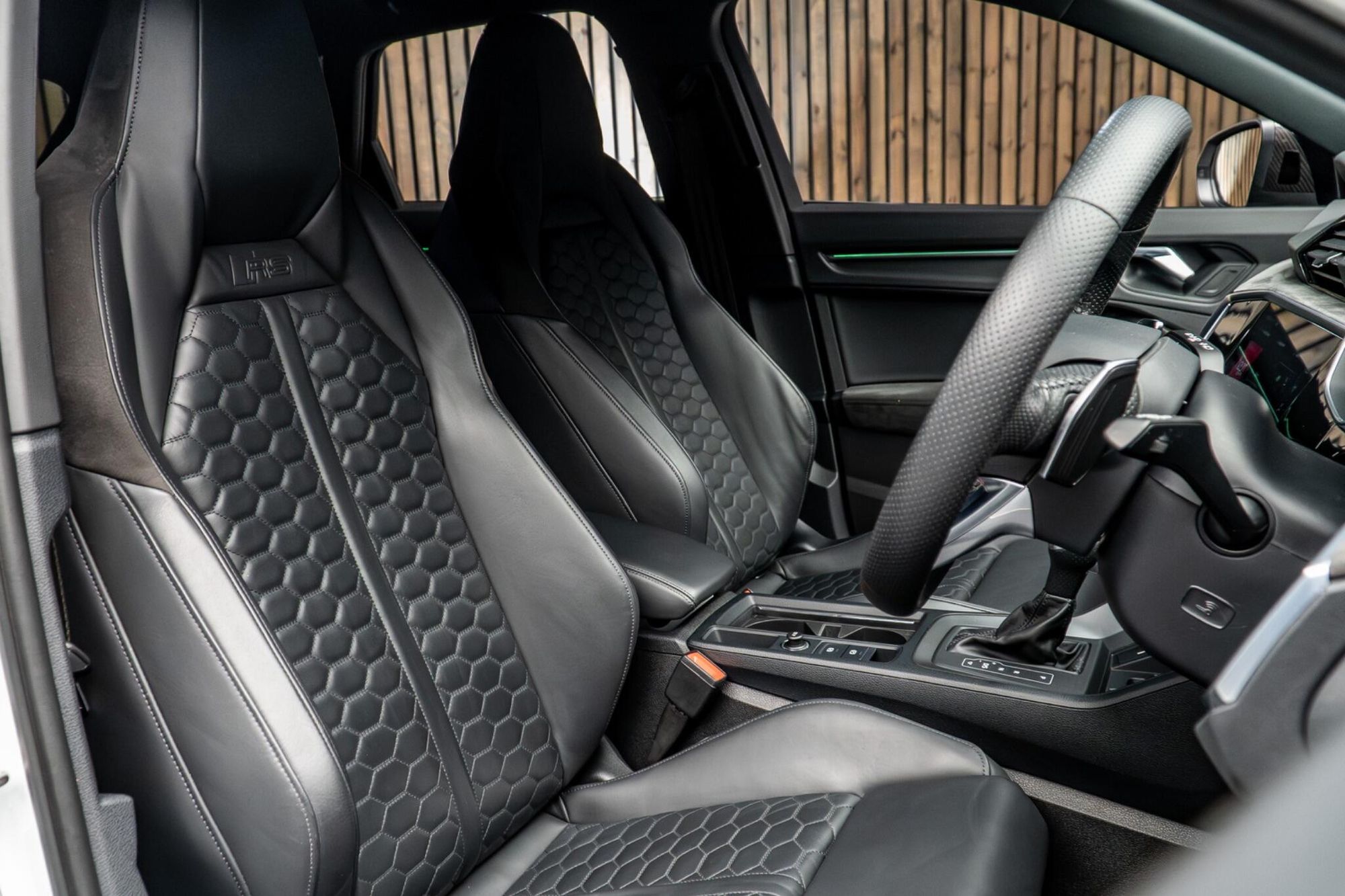 AUDI RS Q3 ESTATE RS Q3 TFSI Quattro Vorsprung 5dr S Tronic for sale UK - Slide 2