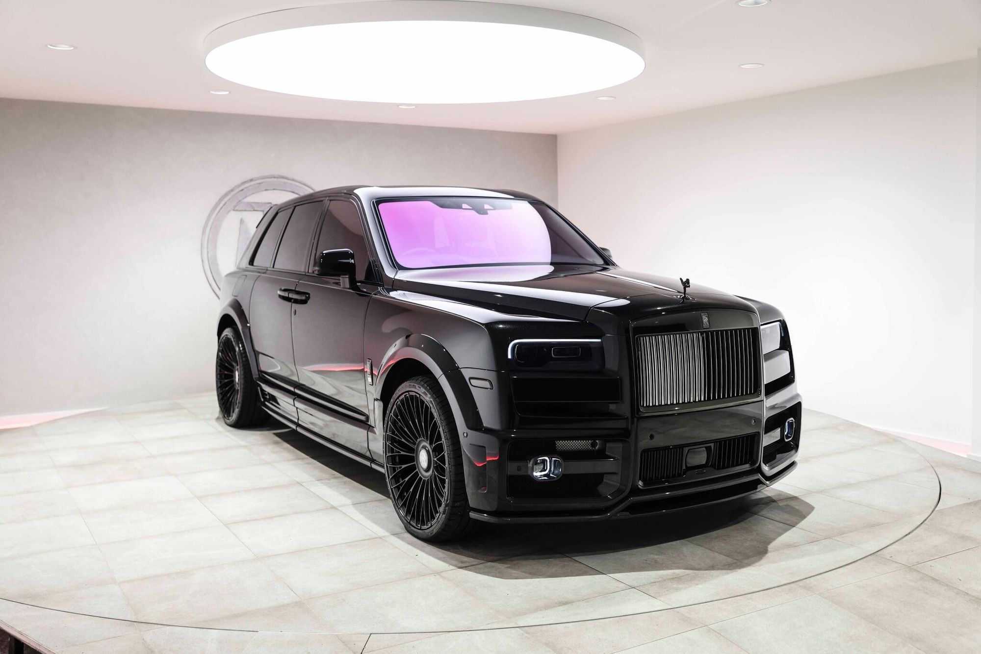 ROLLS-ROYCE CULLINAN ESTATE Black Badge 5dr Auto for sale UK - Slide 5