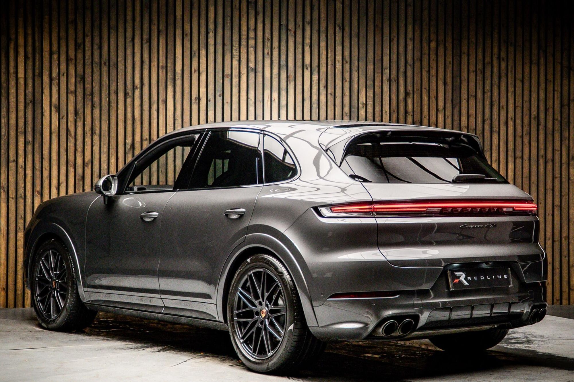 PORSCHE CAYENNE ESTATE GTS 5dr Tiptronic S for sale UK - Slide 3