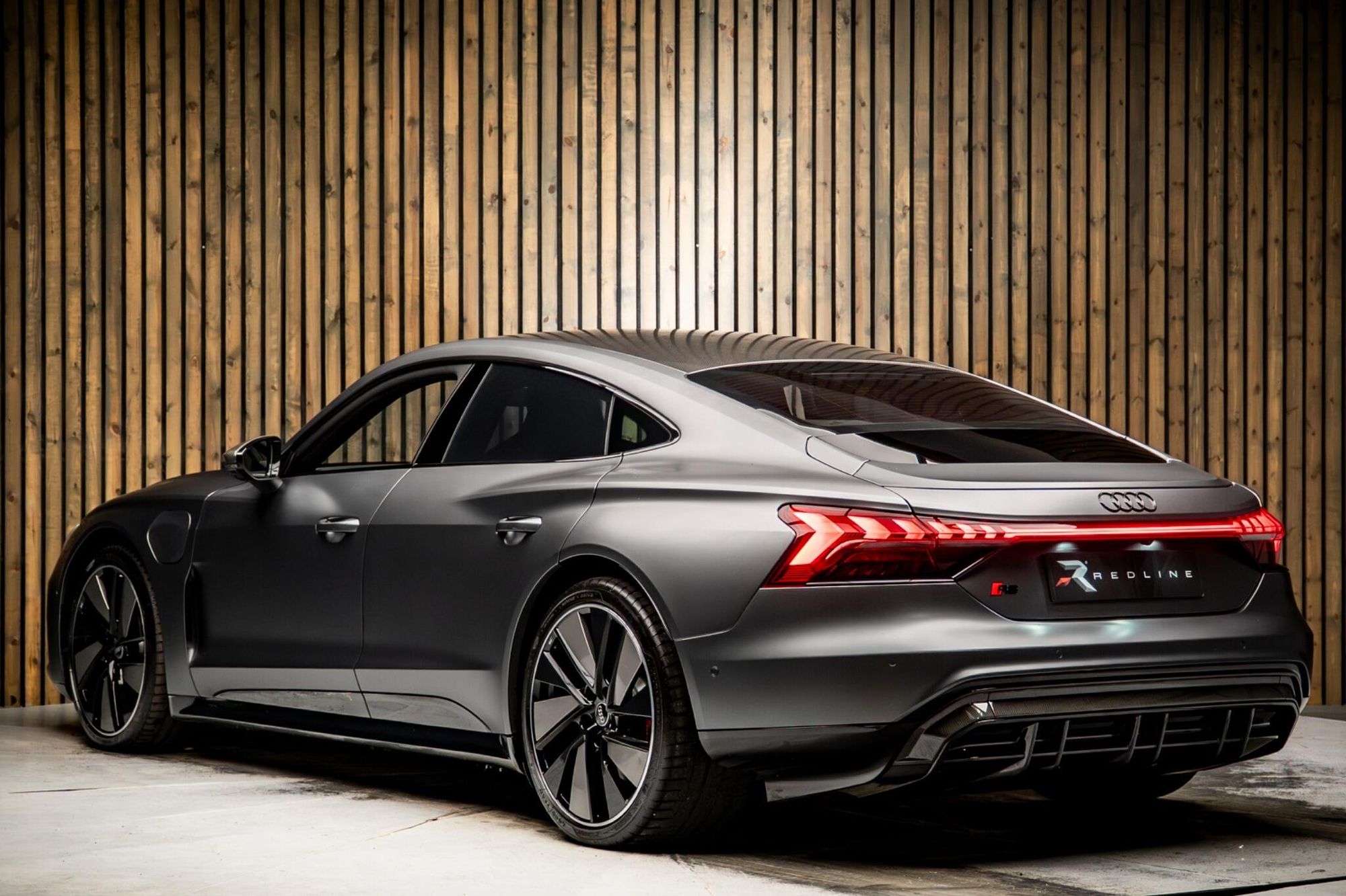 AUDI RS E-TRON GT SALOON 475kW Quattro 93kWh Carbon Vorsprung 4dr Auto for sale UK - Slide 3