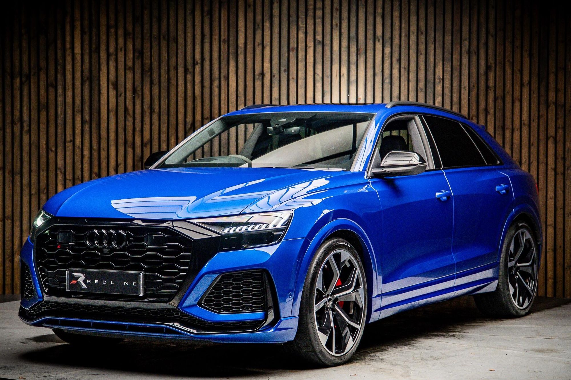 AUDI Q8 ESTATE SQ8 TFSI Quattro Vorsprung 5dr Tiptronic for sale UK - Slide 8