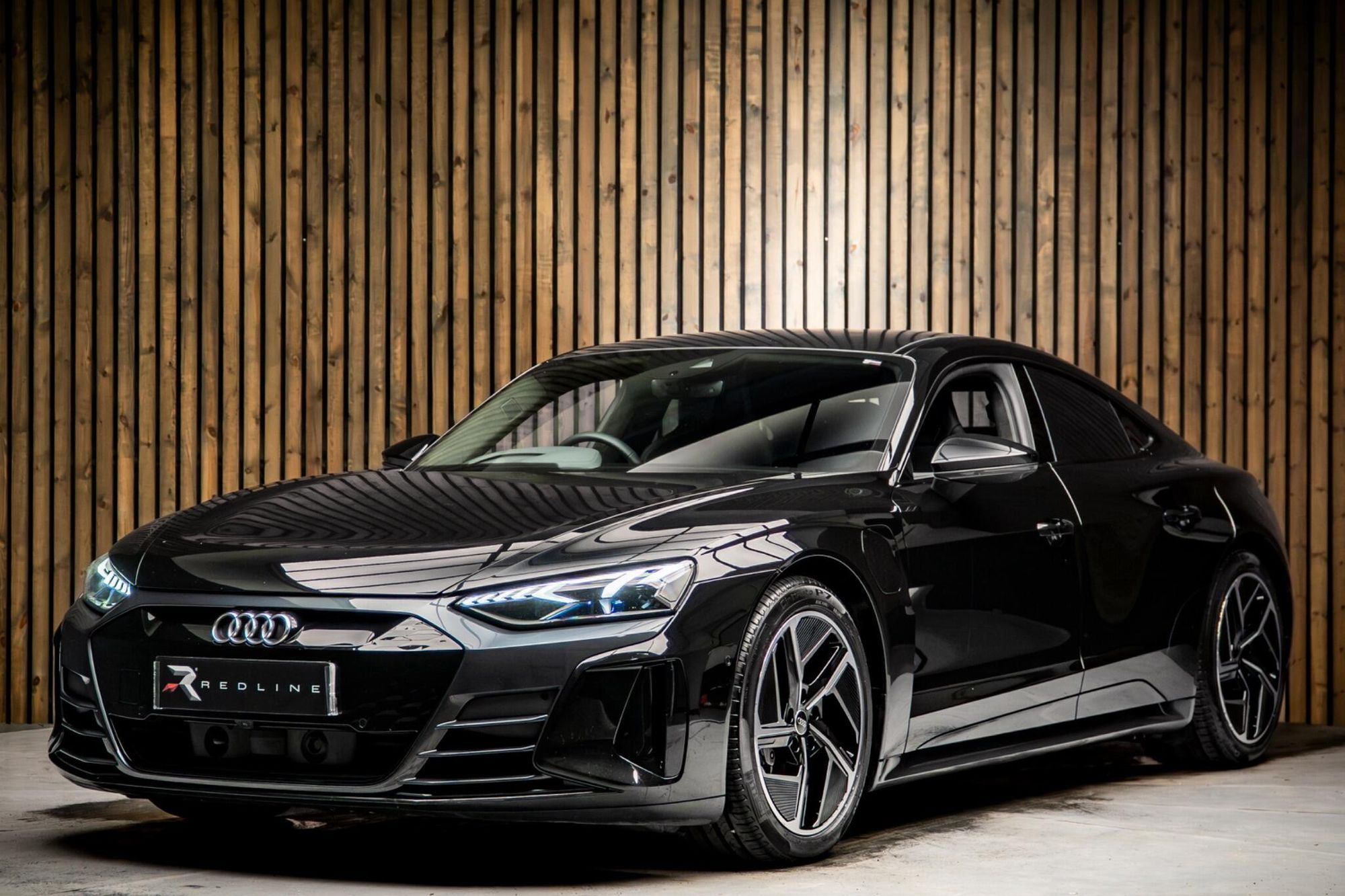 AUDI E-TRON GT SALOON 390kW Quattro 93kWh Vorsprung 4dr Auto for sale UK - Slide 8