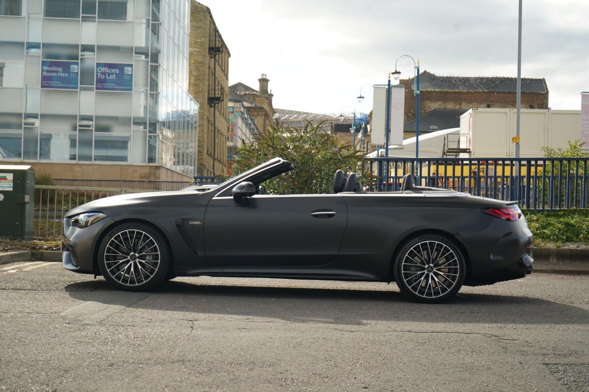 MERCEDES-BENZ CLE CABRIOLET CLE 53 4Matic+ AMG Night Edn Prem + 2dr 9G-Tronic for sale UK - Slide 9