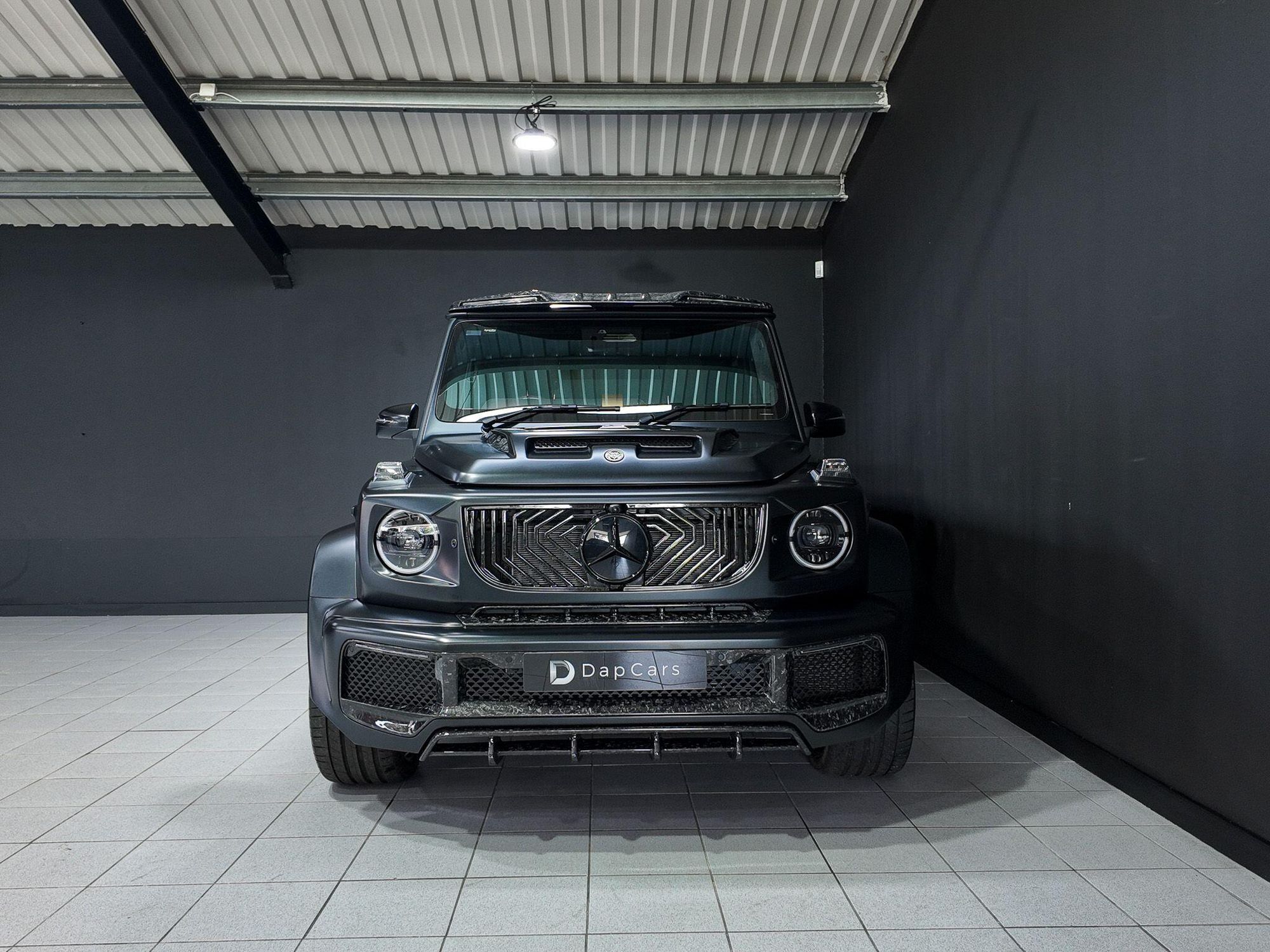 MERCEDES-BENZ G CLASS AMG STATION WAGON SPECIAL EDITIONS G63 Carbon Edition 5dr 9G-Tronic for sale UK - Slide 2