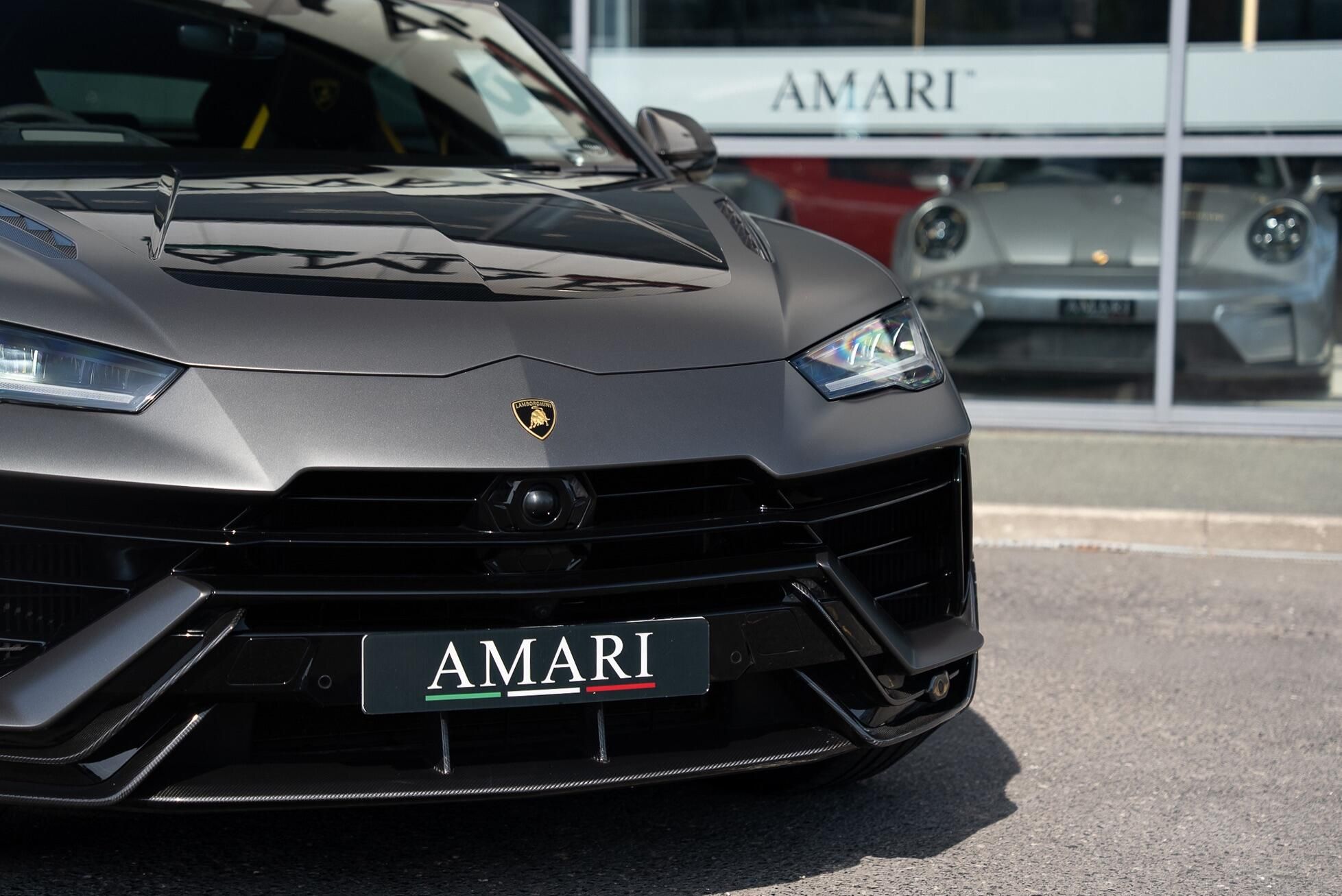 LAMBORGHINI URUS ESTATE 4.0T FSI V8 Performante 5dr Auto for sale UK - Slide 8