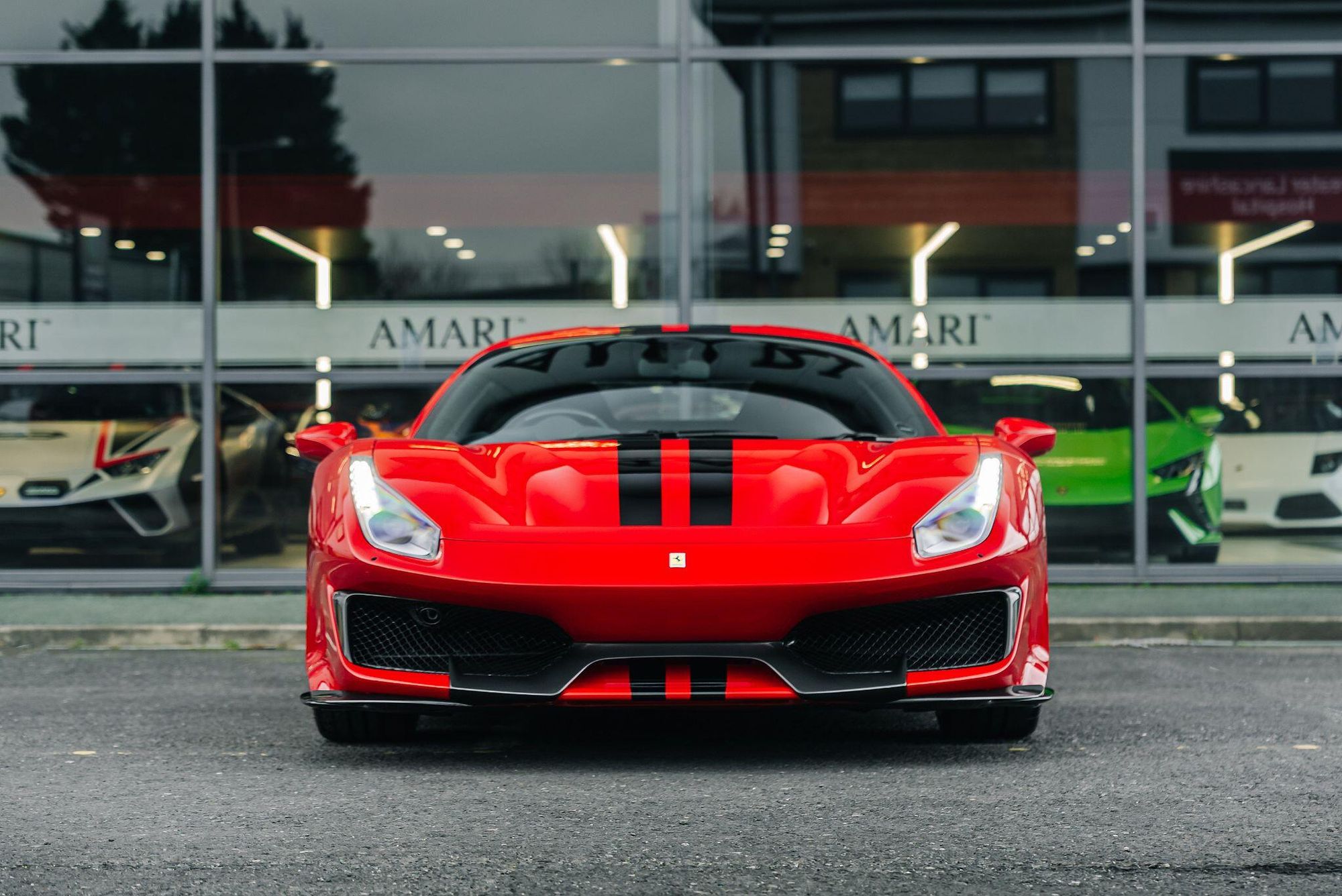 FERRARI 488 PISTA COUPE 2dr Auto for sale UK - Slide 5