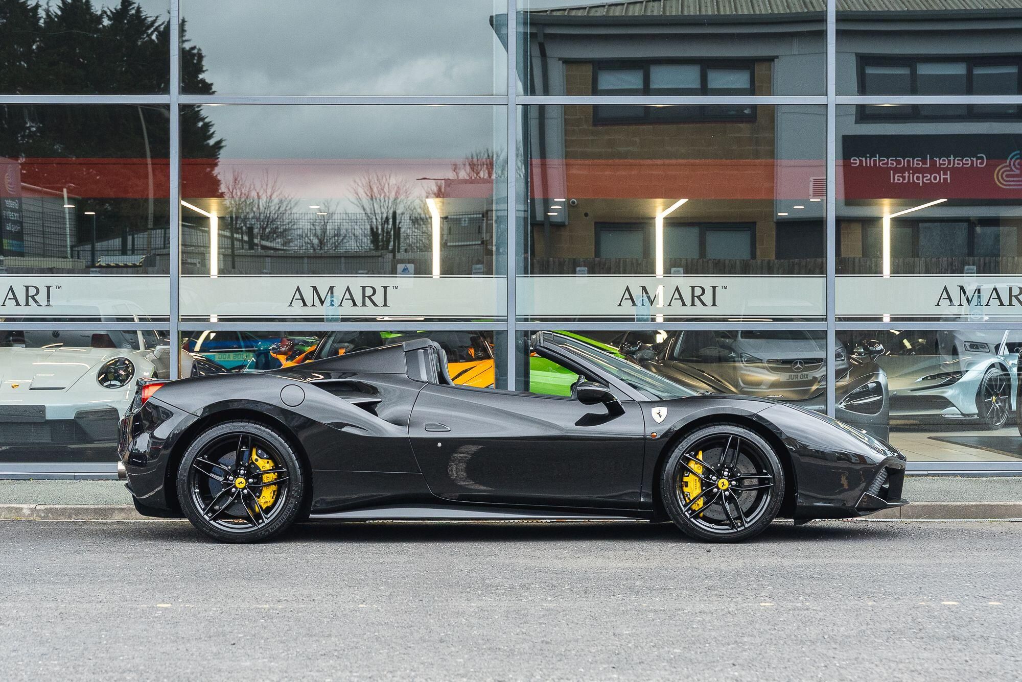 FERRARI 488 CONVERTIBLE Spider 2dr Auto for sale UK - Slide 7