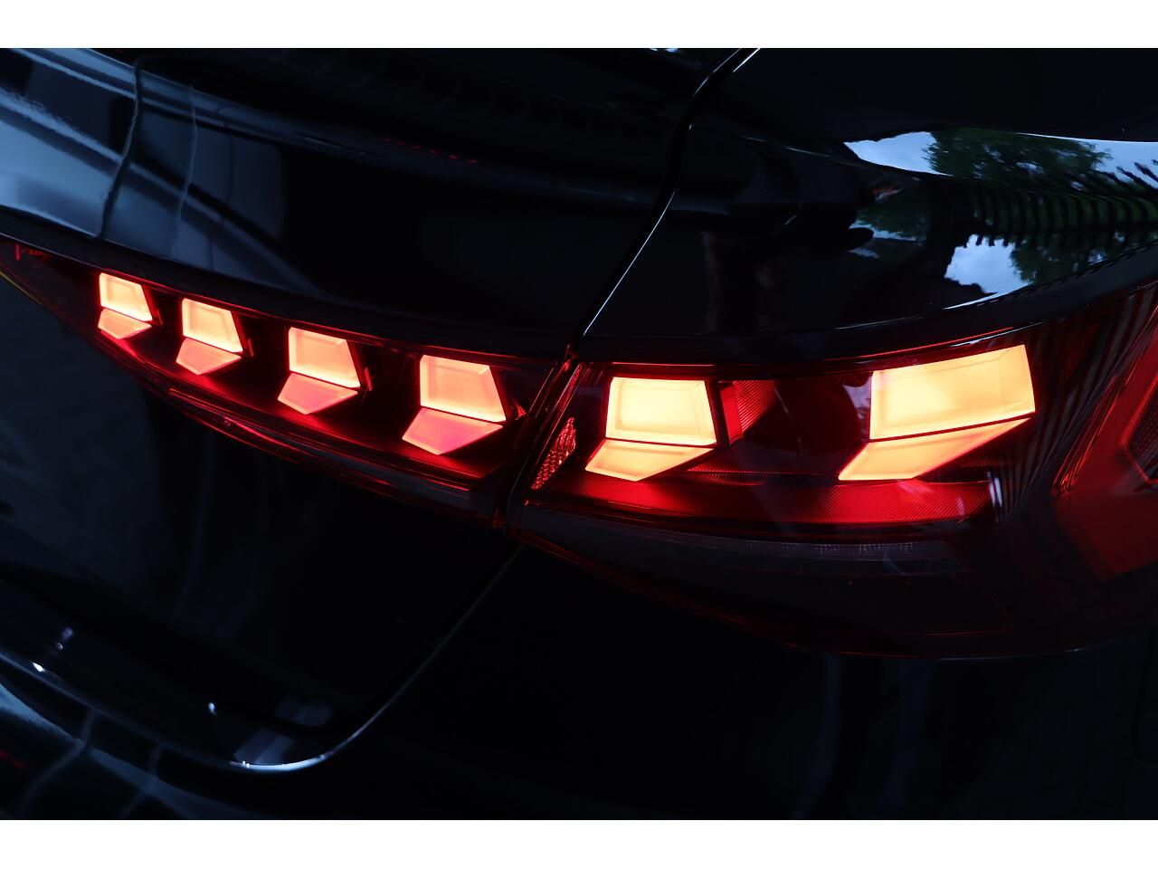 AUDI RS3 RS 3 SALOON RS 3 TFSI Quattro 4dr S Tronic for sale UK - Slide 8