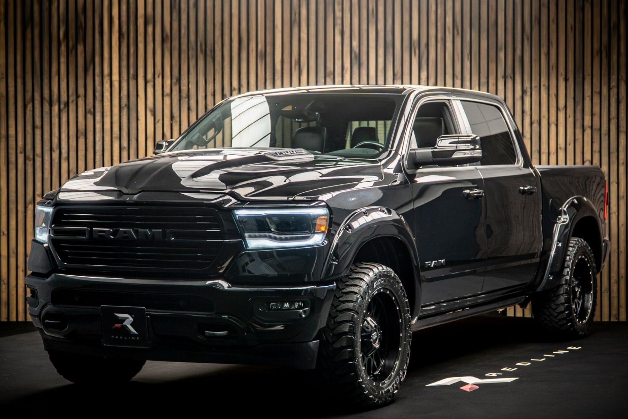 DODGE RAM PICKUP 5.7 V8 Hemi Laramie 4dr Auto for sale UK - Slide 8
