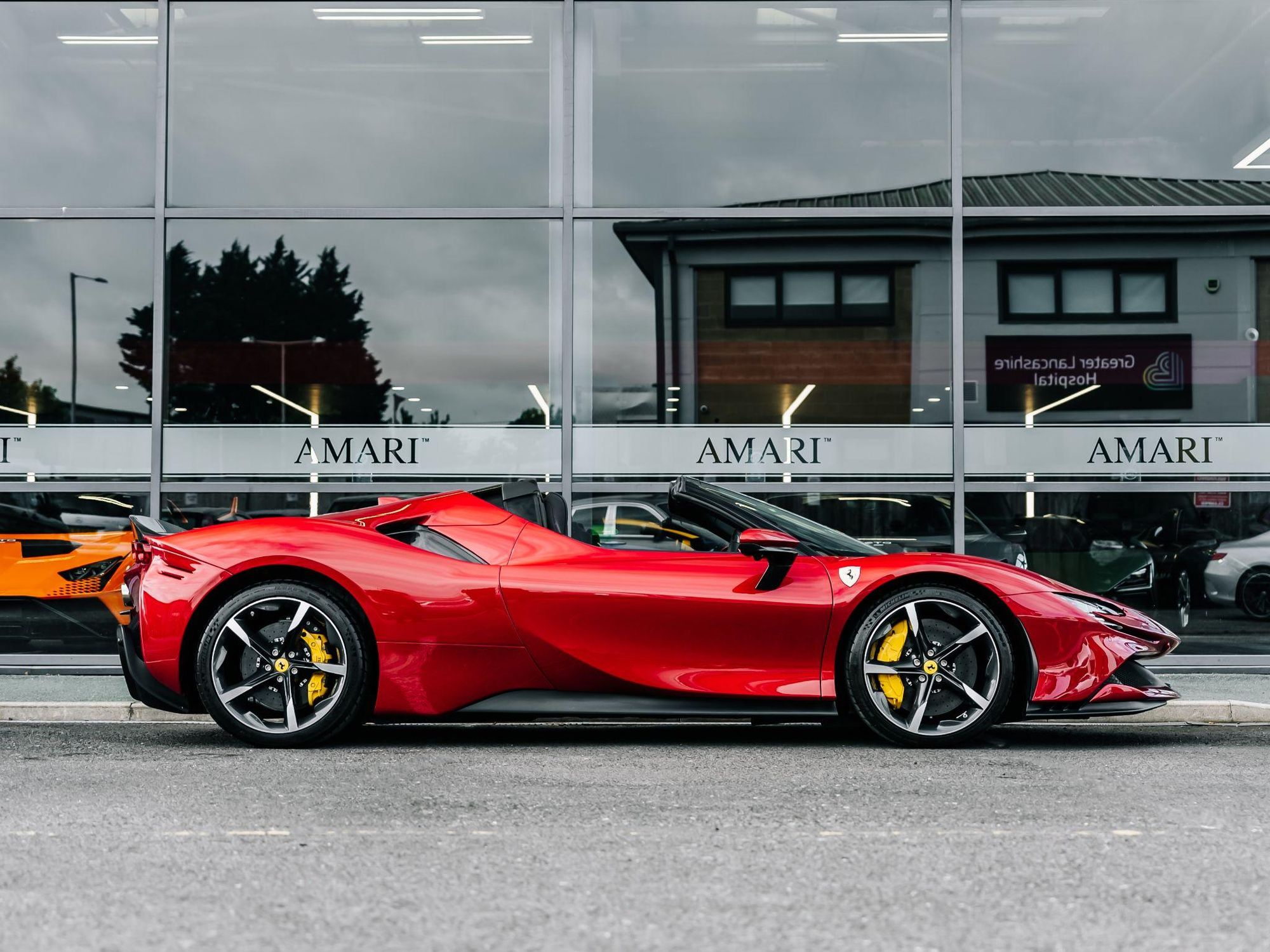 FERRARI SF90 SPIDER 2dr Auto for sale UK - Slide 3