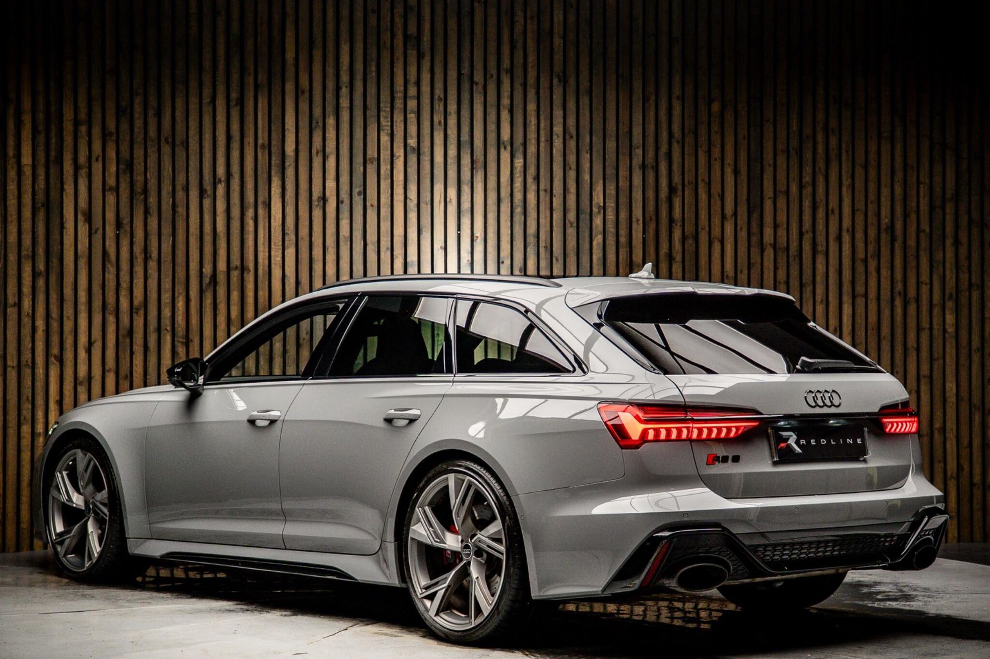 AUDI RS6 RS 6 AVANT RS 6 TFSI Quattro Vorsprung 5dr Tiptronic for sale UK - Slide 3