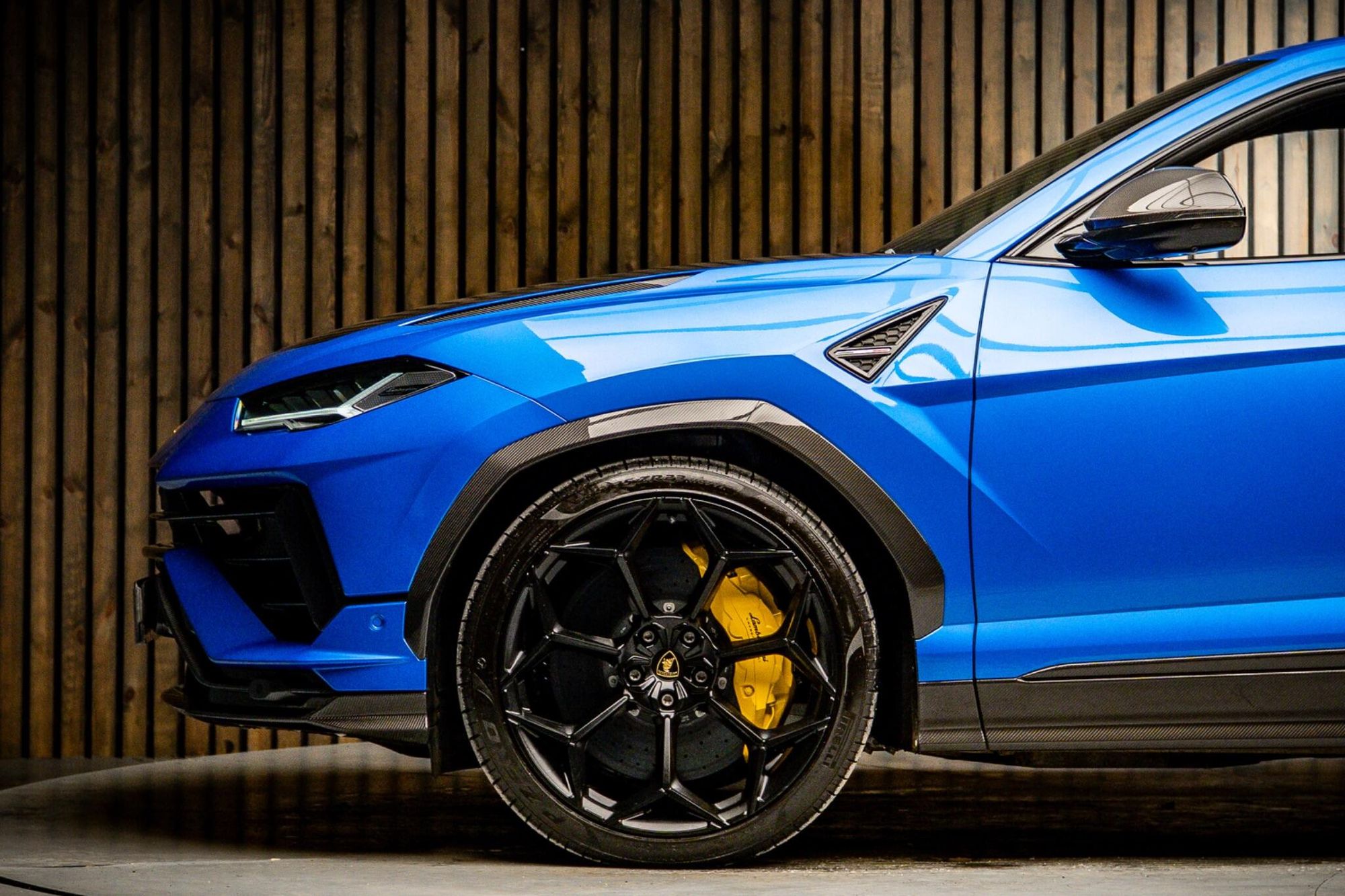LAMBORGHINI URUS ESTATE 4.0T FSI V8 Performante 5dr Auto for sale UK - Slide 9