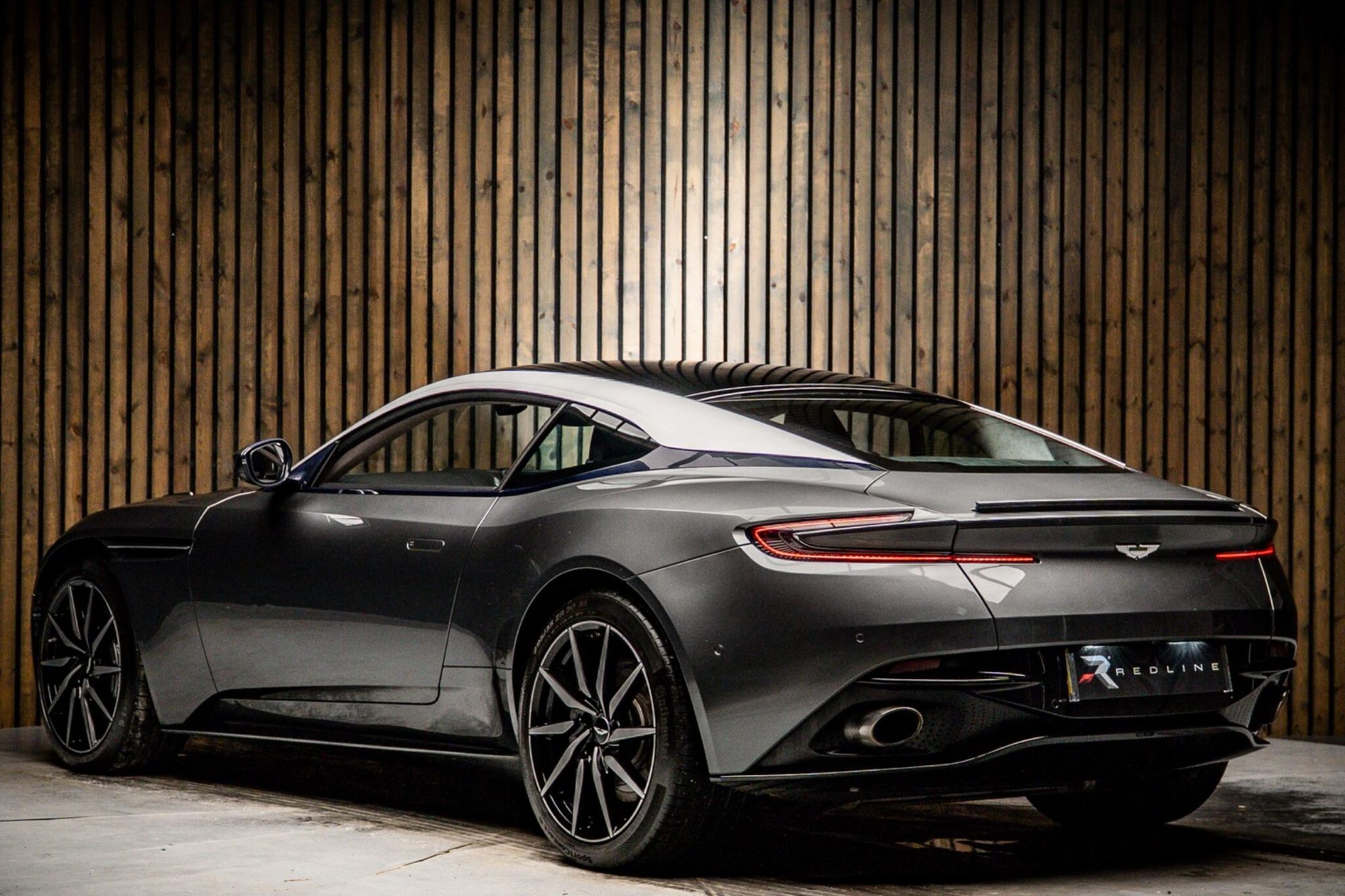 ASTON MARTIN DB11 COUPE V12 2dr Touchtronic Auto for sale UK - Slide 3