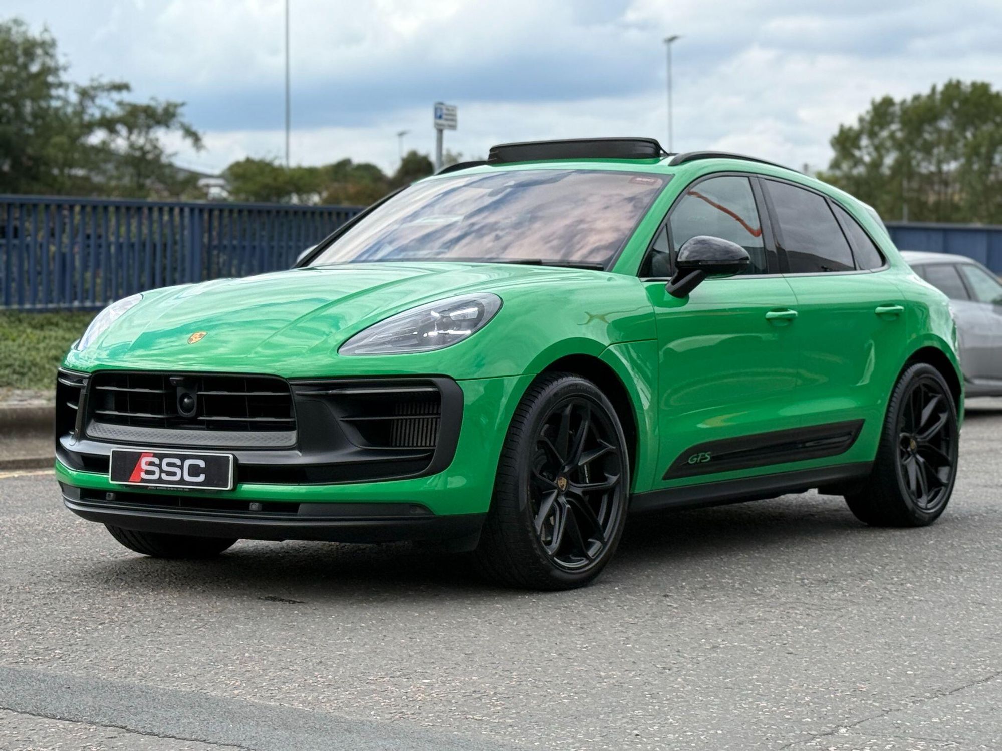 PORSCHE MACAN ESTATE GTS 5dr PDK for sale UK - Slide 7