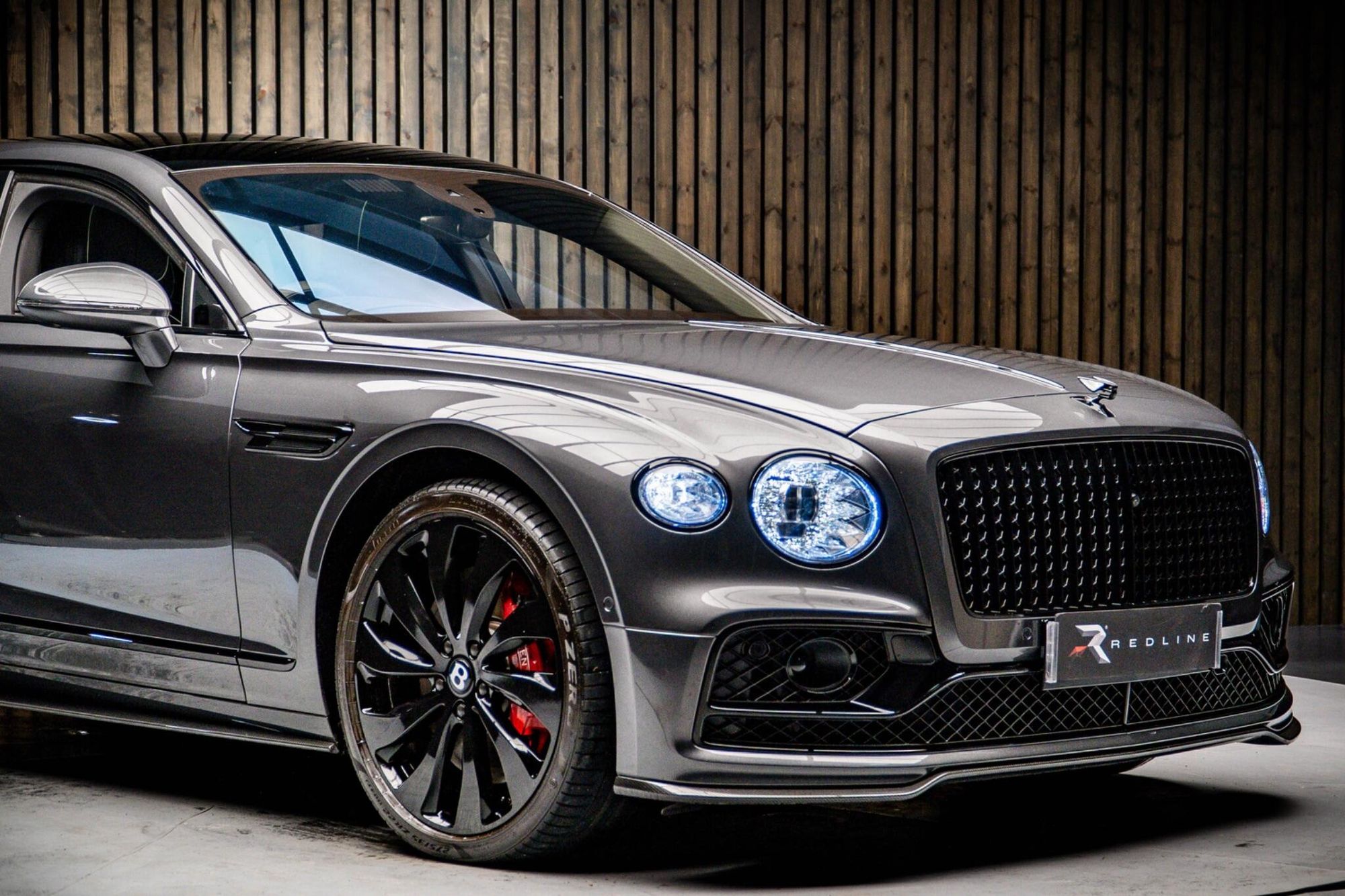 BENTLEY FLYING SPUR SALOON 4.0 V8 A 4dr Auto for sale UK - Slide 10