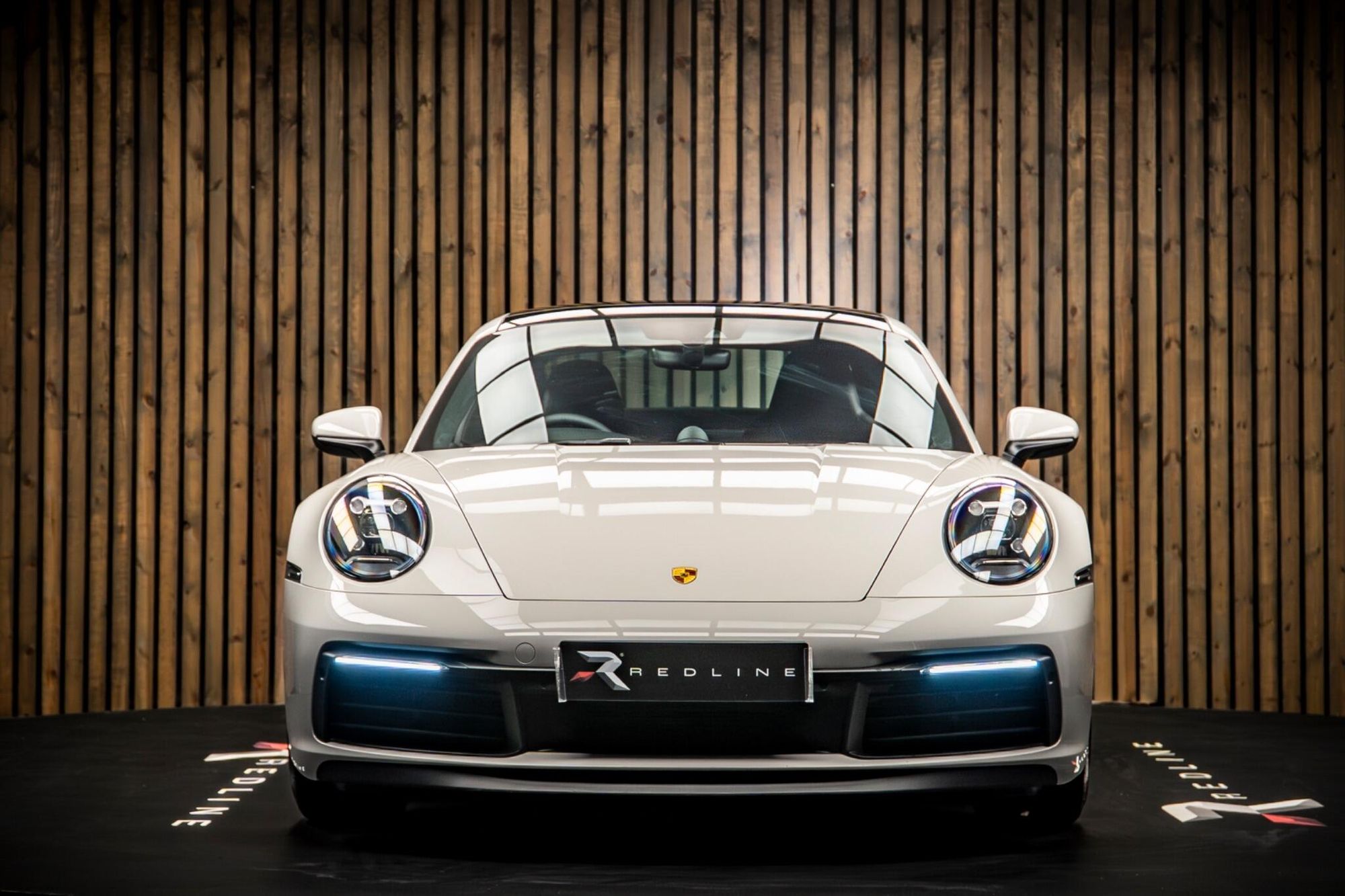 PORSCHE 911 [992] CARRERA 4 COUPE S 2dr PDK for sale UK - Slide 5