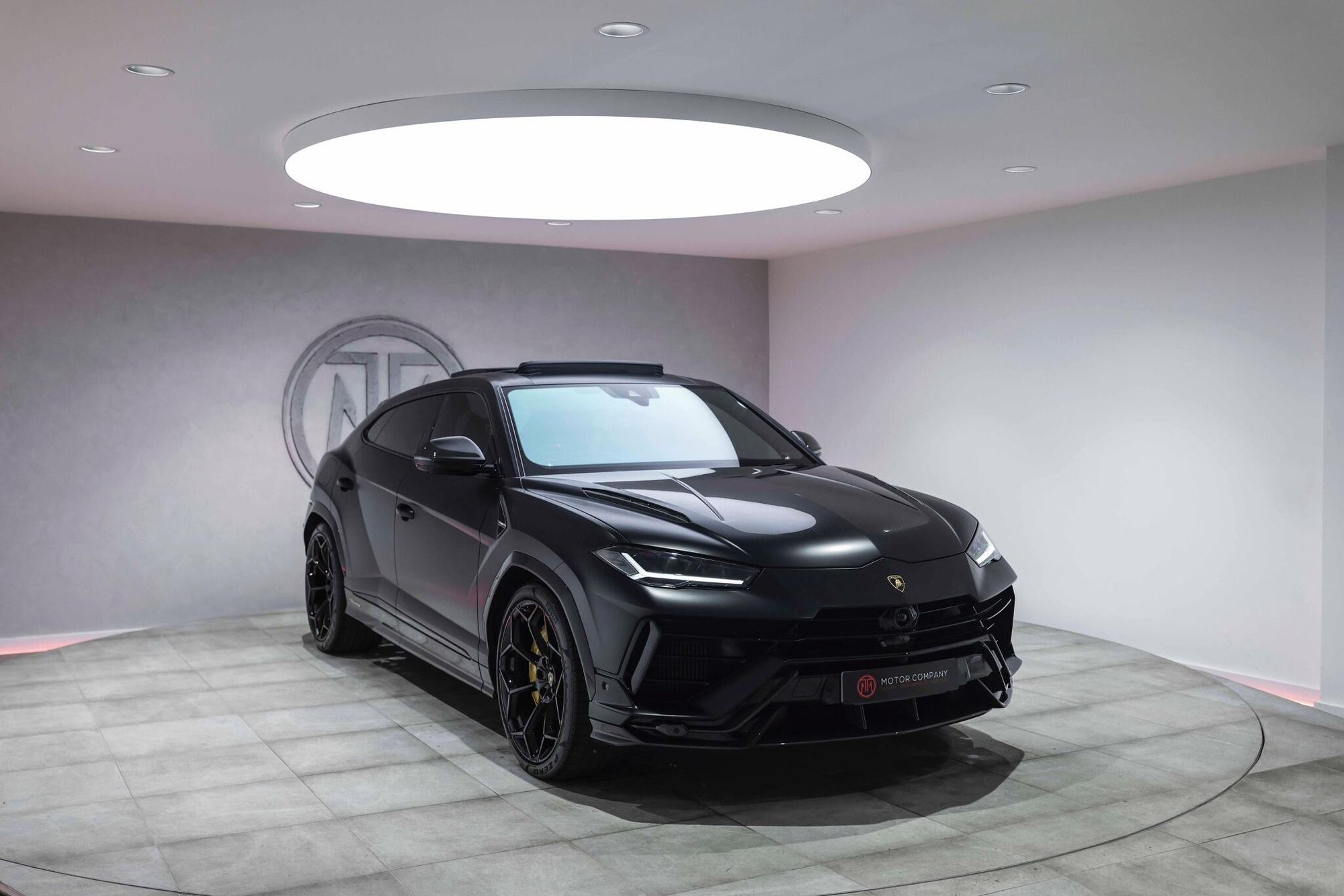 LAMBORGHINI URUS ESTATE 4.0T FSI V8 Performante 5dr Auto for sale UK - Slide 5