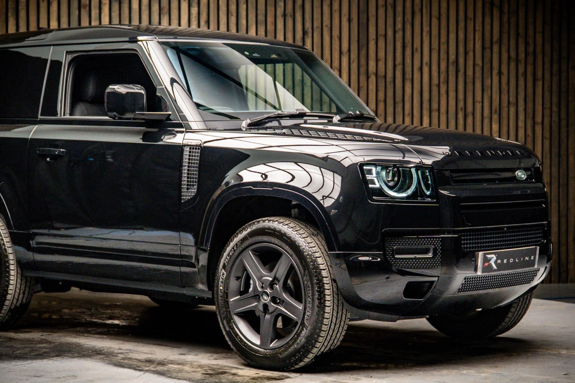 LAND ROVER DEFENDER 90 DIESEL 3.0 D250 Hard Top X-Dynamic SE Auto for sale UK - Slide 10