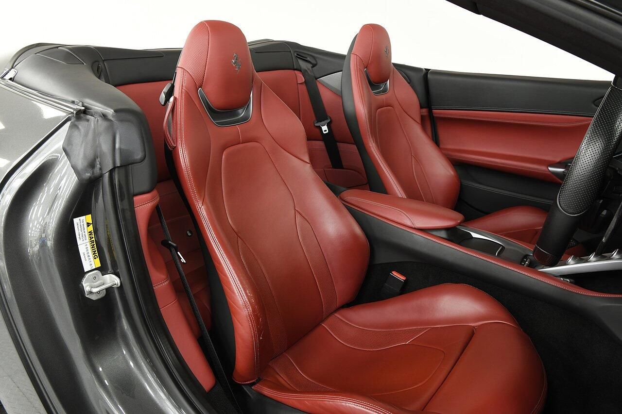 FERRARI PORTOFINO CONVERTIBLE GT 2dr Auto for sale UK - Slide 8