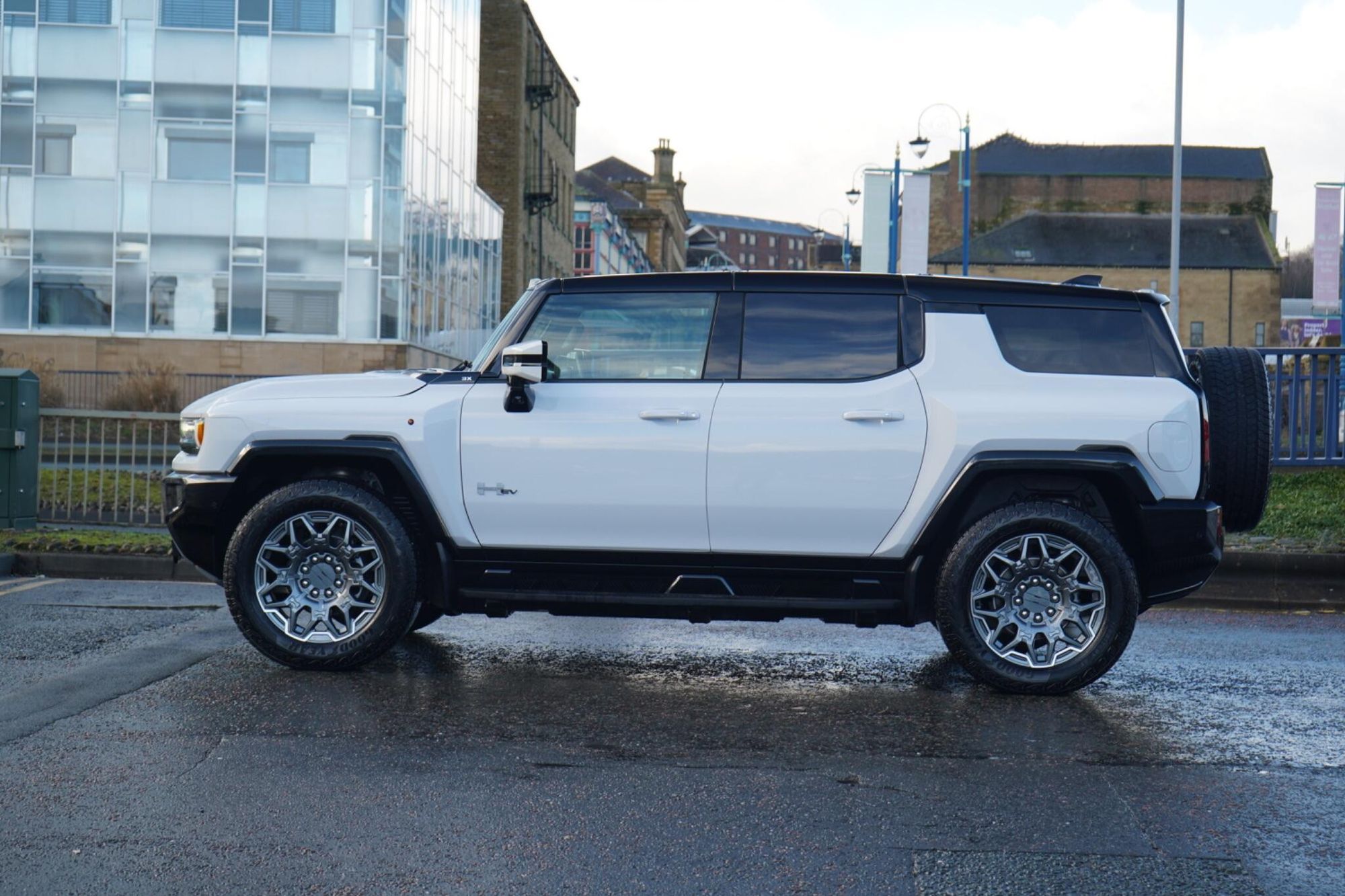 GMC Hummer 3X for sale UK - Slide 10