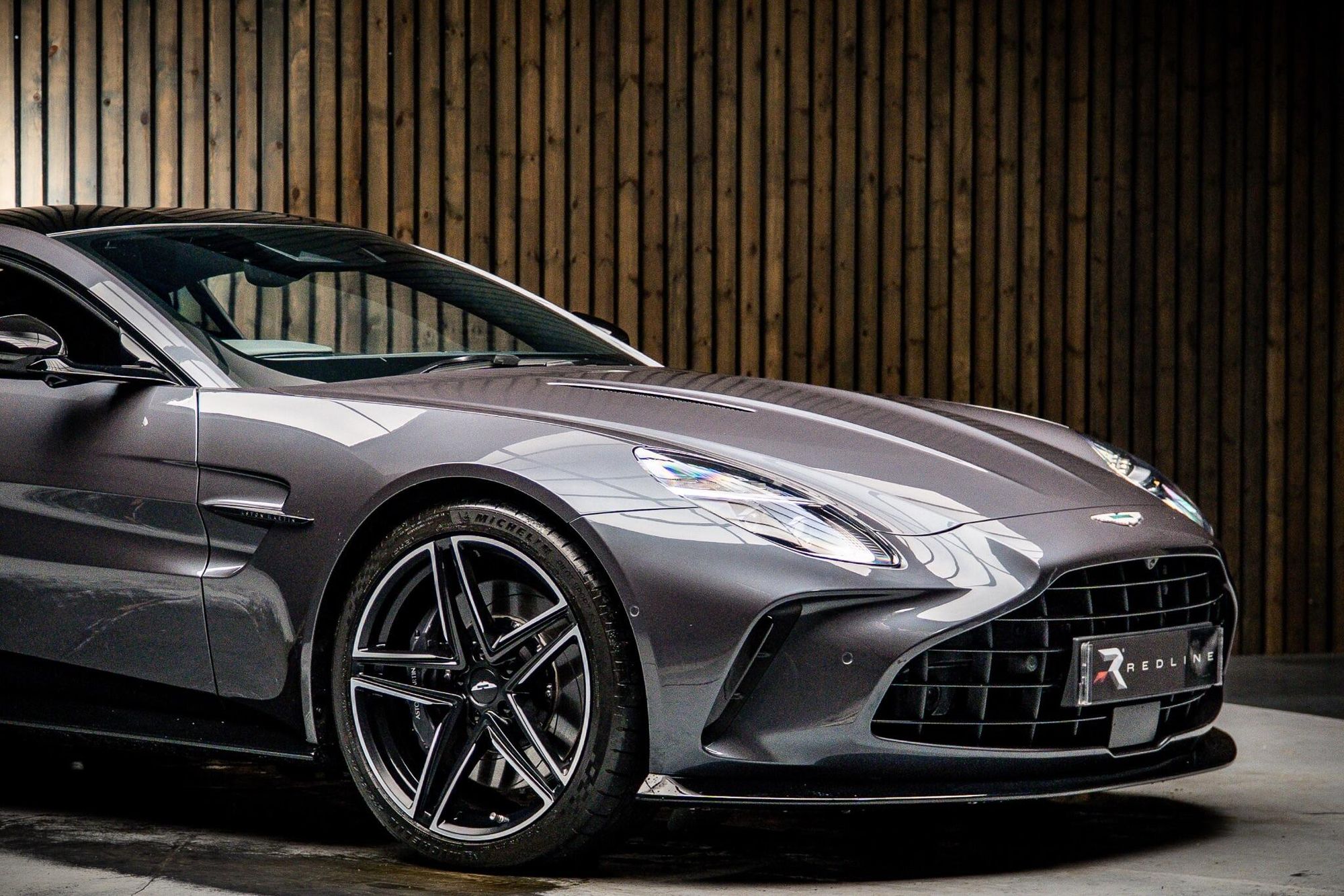 ASTON MARTIN VANTAGE COUPE V8 2dr Auto for sale UK - Slide 10