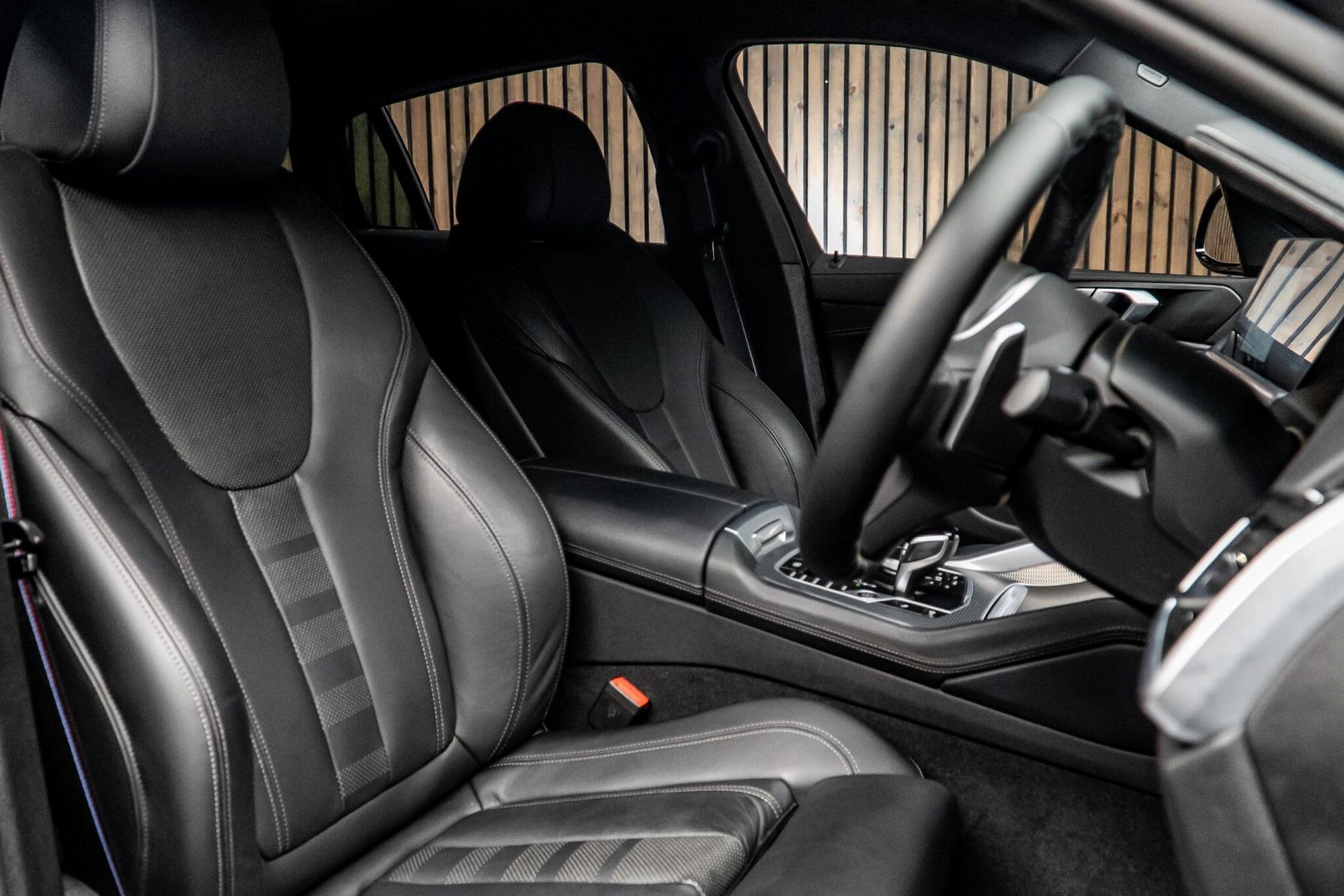 BMW X6 ESTATE xDrive40i MHT M Sport 5dr Step Auto for sale UK - Slide 2