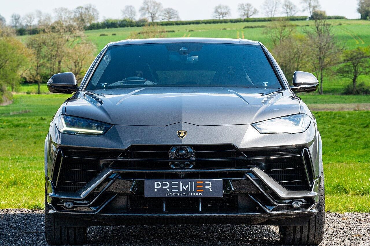 LAMBORGHINI URUS ESTATE 4.0T FSI V8 Performante 5dr Auto for sale UK - Slide 2