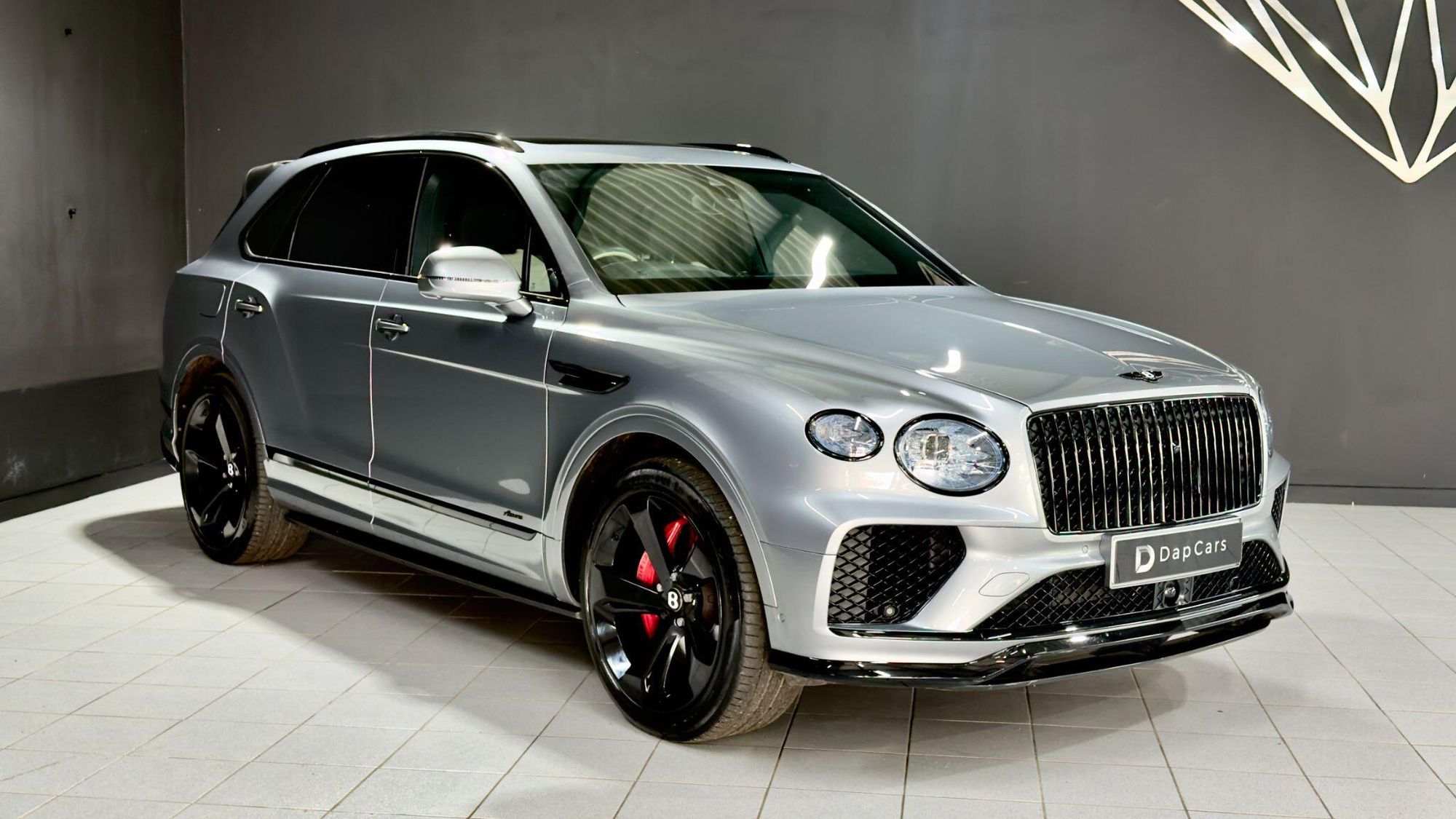 BENTLEY BENTAYGA ESTATE 4.0 V8 Azure 5dr Auto for sale UK - Slide 5
