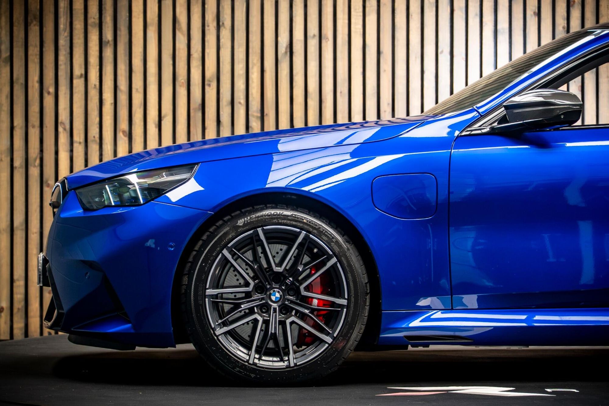 BMW M5  4.4 22.1kWh Steptronic xDrive Euro 6 (s/s) 4dr for sale UK - Slide 9