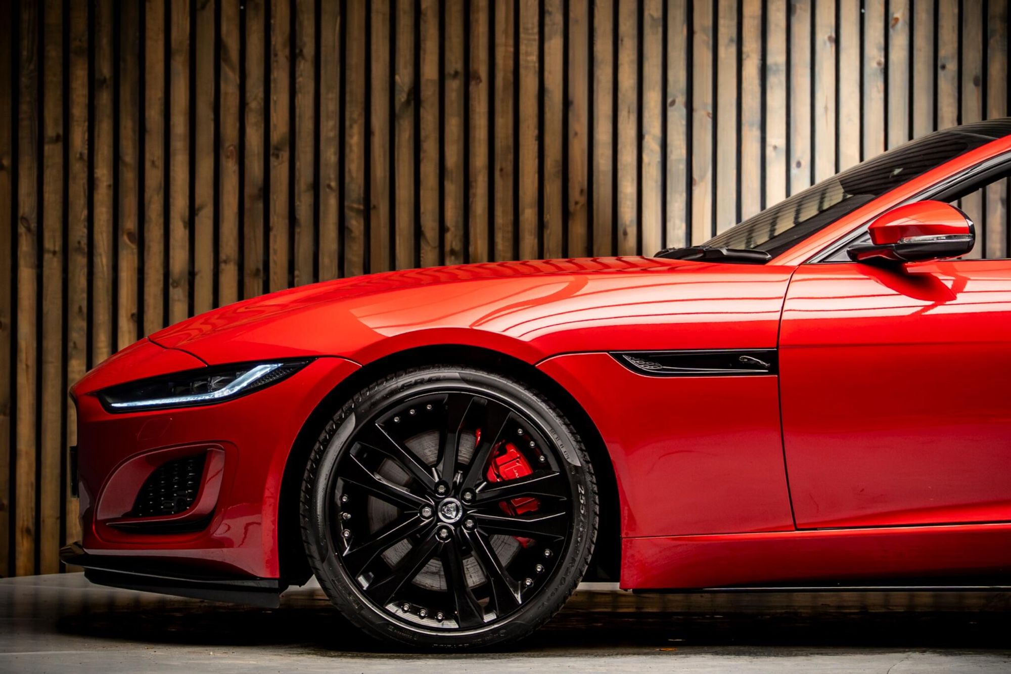 JAGUAR F-TYPE COUPE 2.0 P300 R-Dynamic Plus 2dr Auto for sale UK - Slide 9