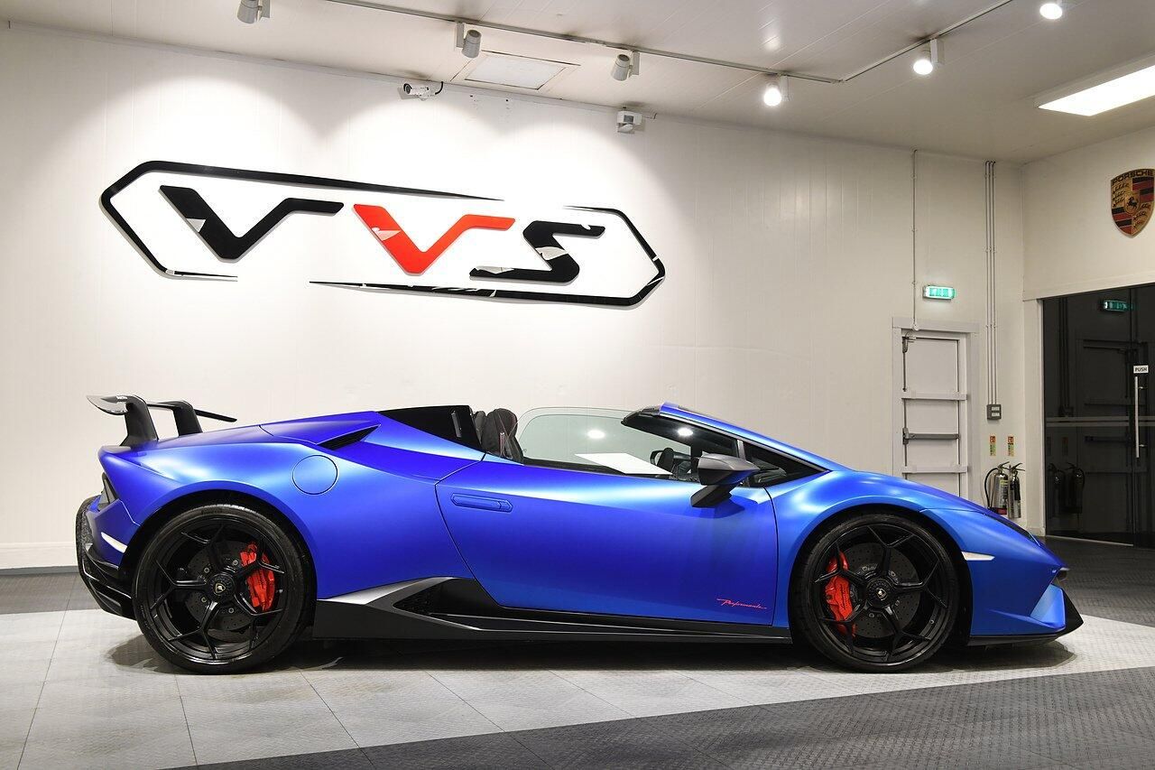 LAMBORGHINI HURACAN SPYDER LP 640-4 Performante 2dr LDF for sale UK - Slide 2