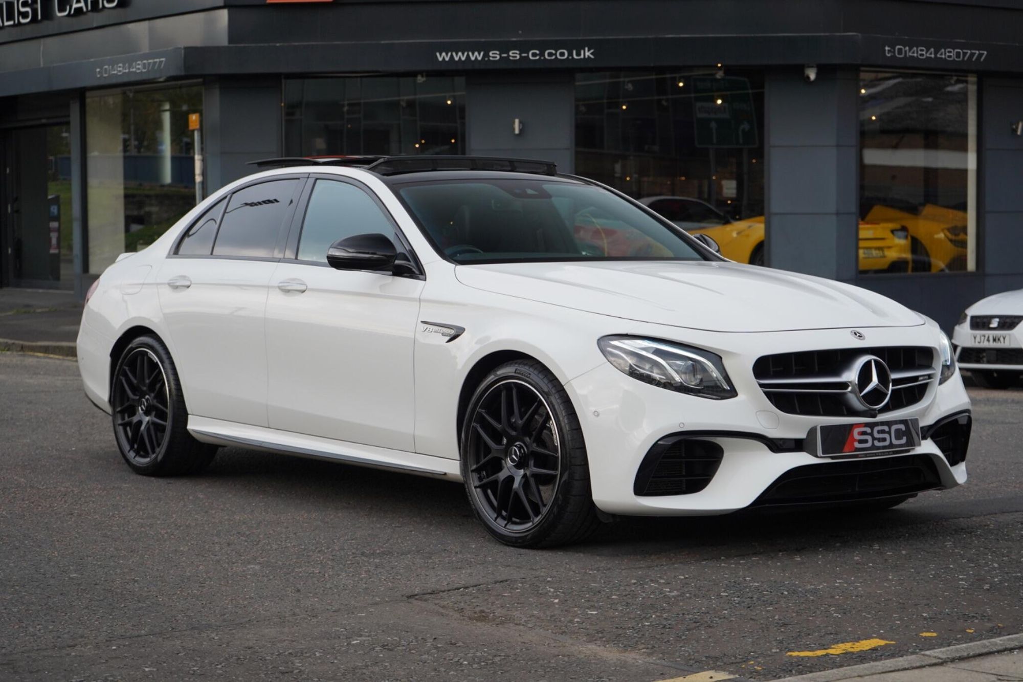 MERCEDES-BENZ E CLASS AMG SALOON E63 4Matic+ Premium 4dr 9G-Tronic for sale UK - Slide 4