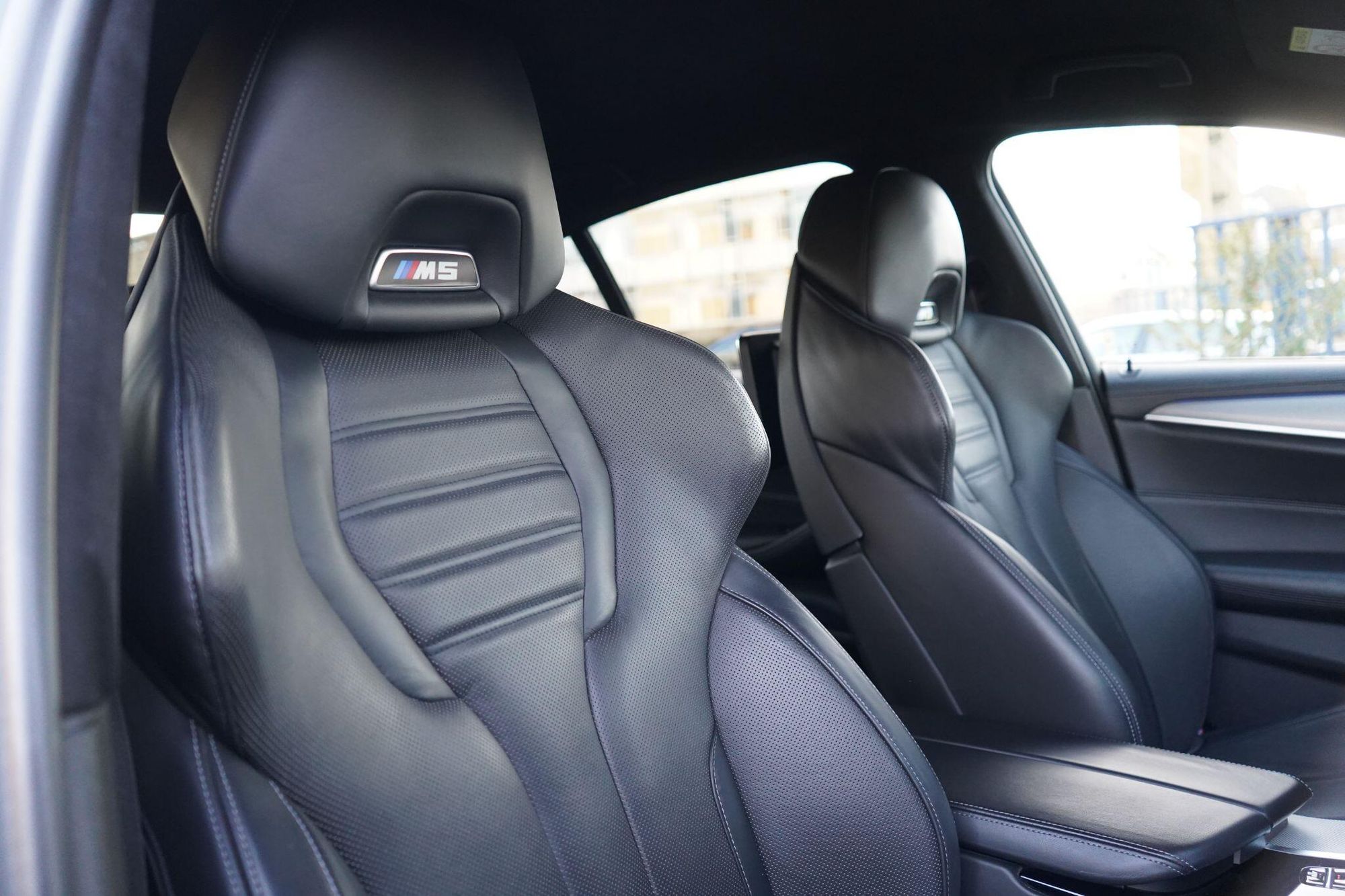 BMW M5 SALOON M5 Competition 4dr DCT for sale UK - Slide 3