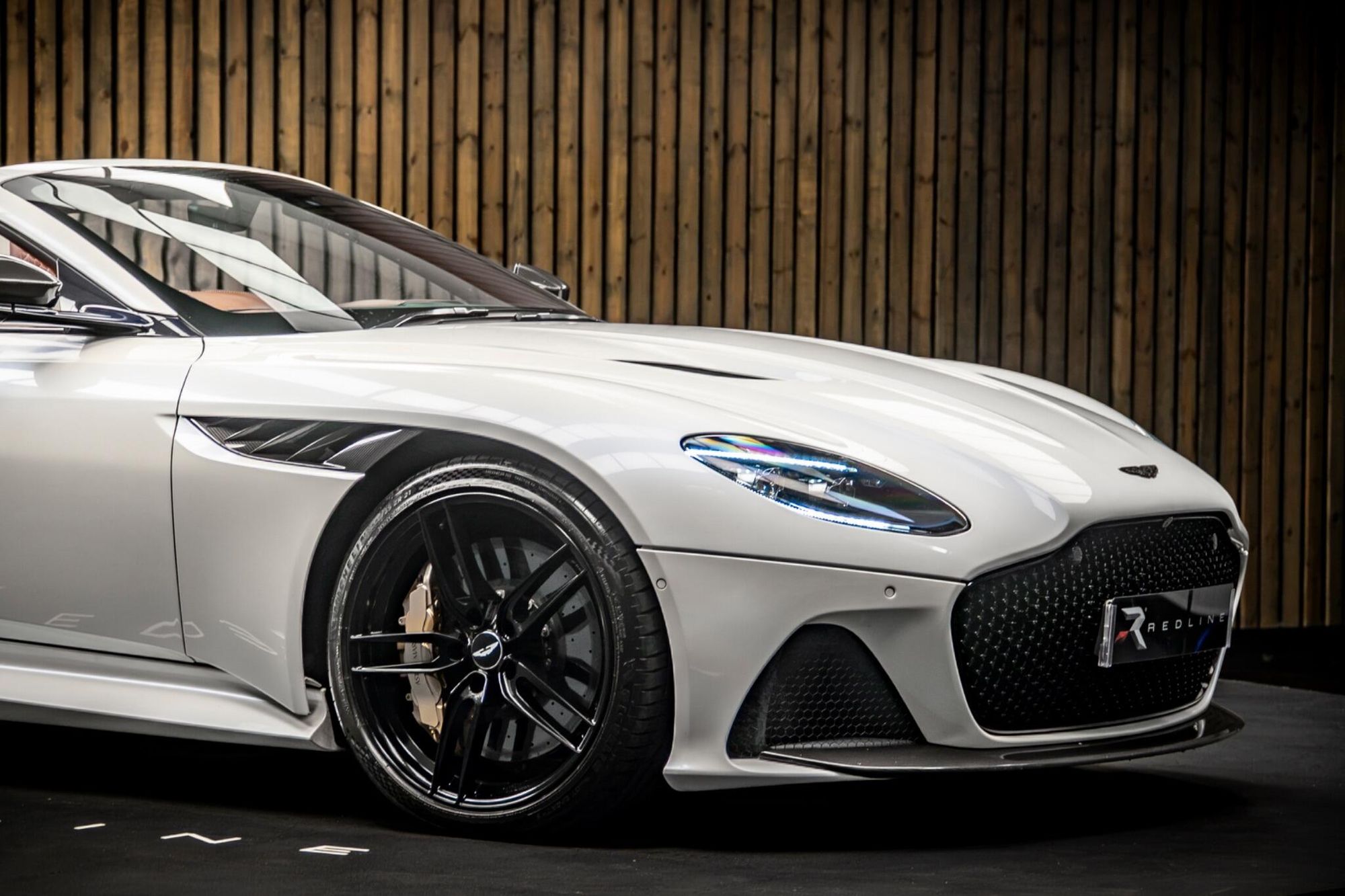 ASTON MARTIN DBS CONVERTIBLE V12 Superleggera 2dr Volante Touchtronic Auto for sale UK - Slide 10