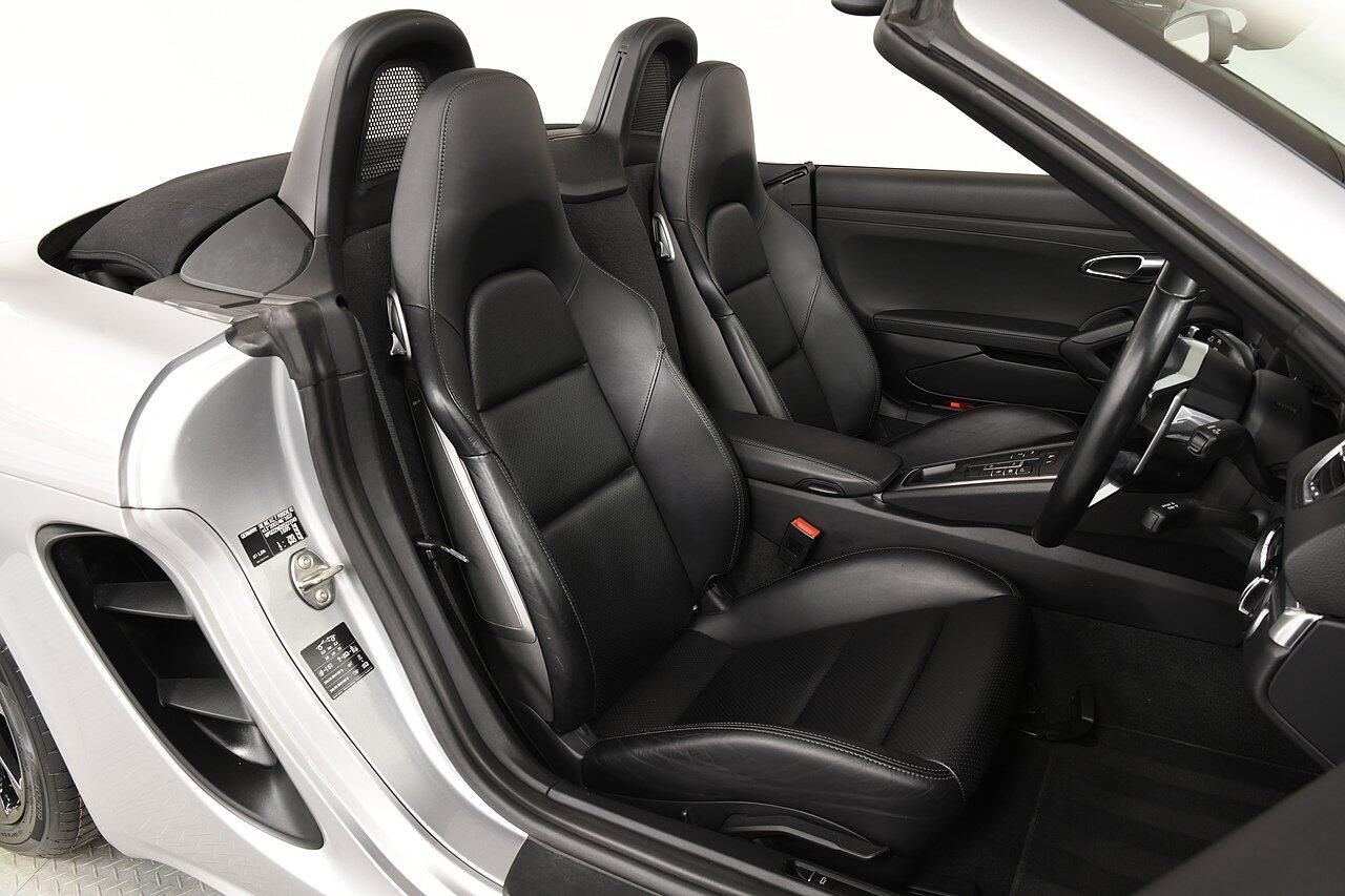 PORSCHE BOXSTER 718 ROADSTER 2.5 S 2dr PDK for sale UK - Slide 7