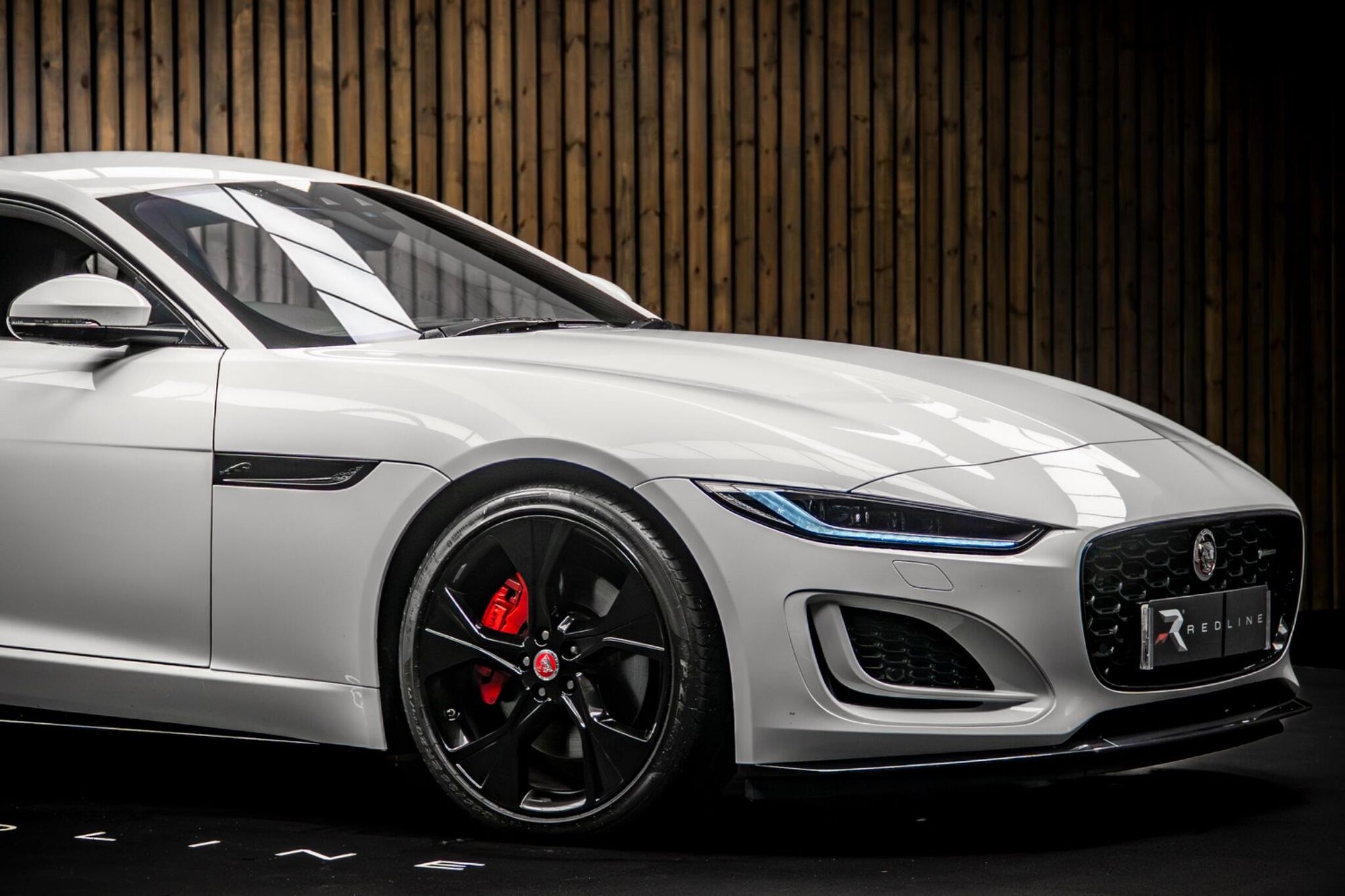 JAGUAR F-TYPE COUPE 2.0 P300 R-Dynamic 2dr Auto for sale UK - Slide 10