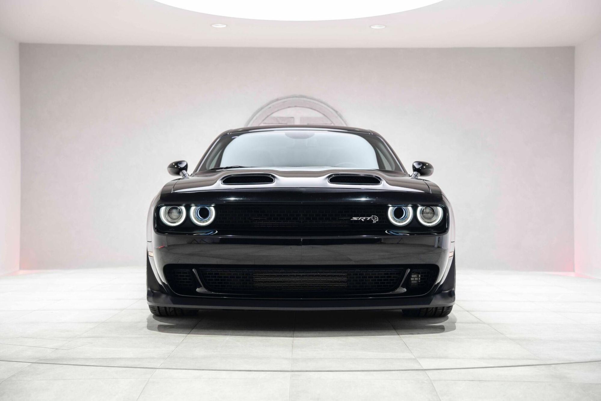 DODGE CHALLENGER BLACK GHOST 6.3 SXT 5dr for sale UK - Slide 7