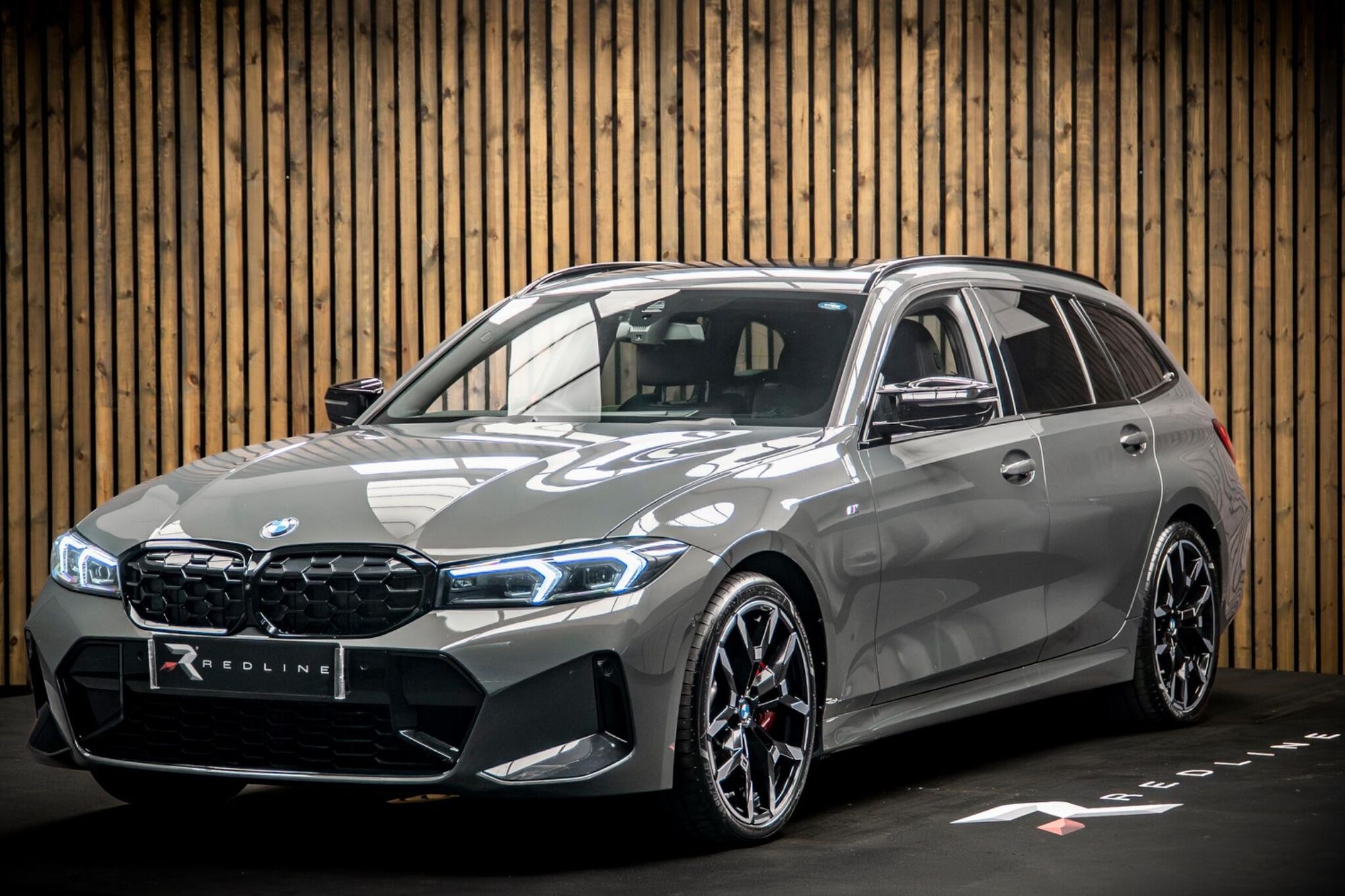 BMW 3 SERIES TOURING M340i xDrive MHT 5dr Step Auto for sale UK - Slide 8