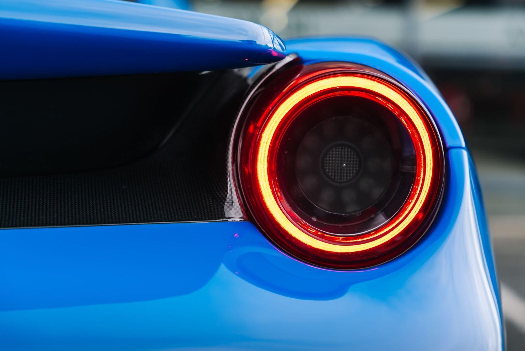 FERRARI 488 PISTA COUPE 2dr Auto for sale UK - Slide 9